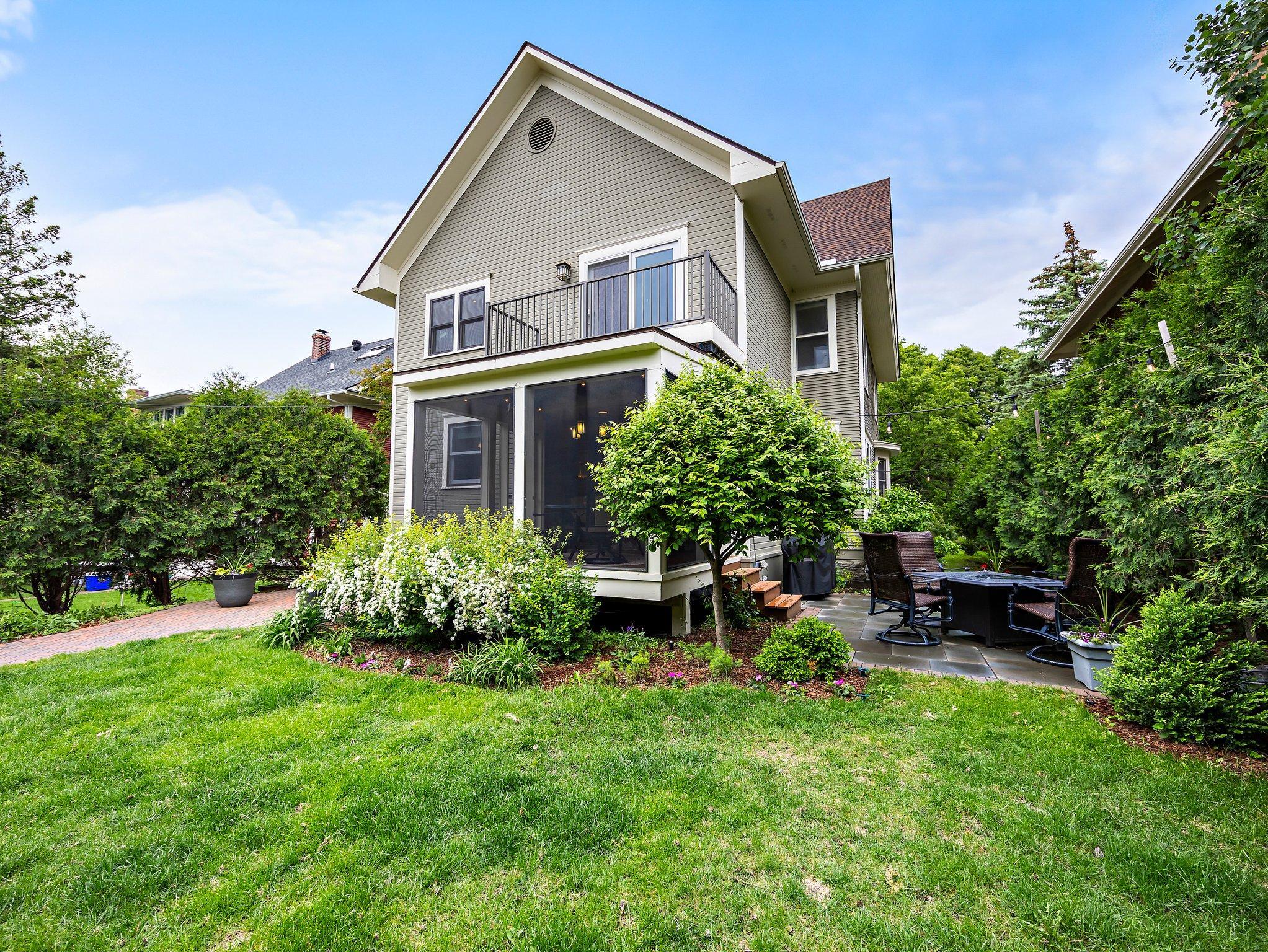 1926 Dayton Avenue