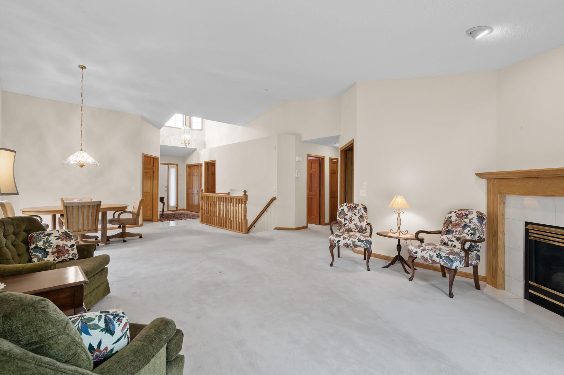 3063 Highpointe Curve