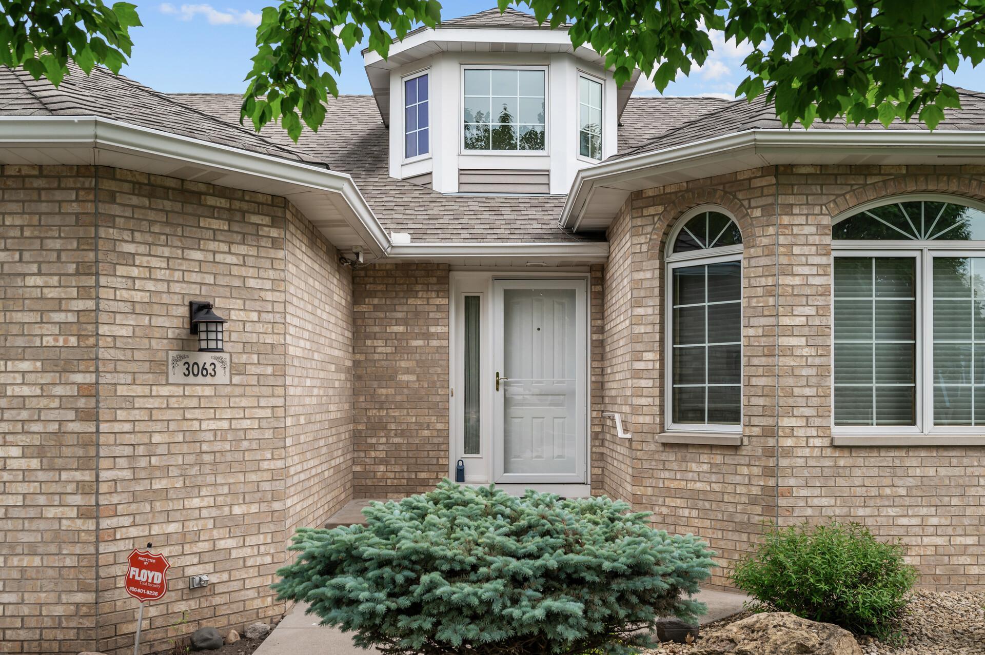 3063 Highpointe Curve