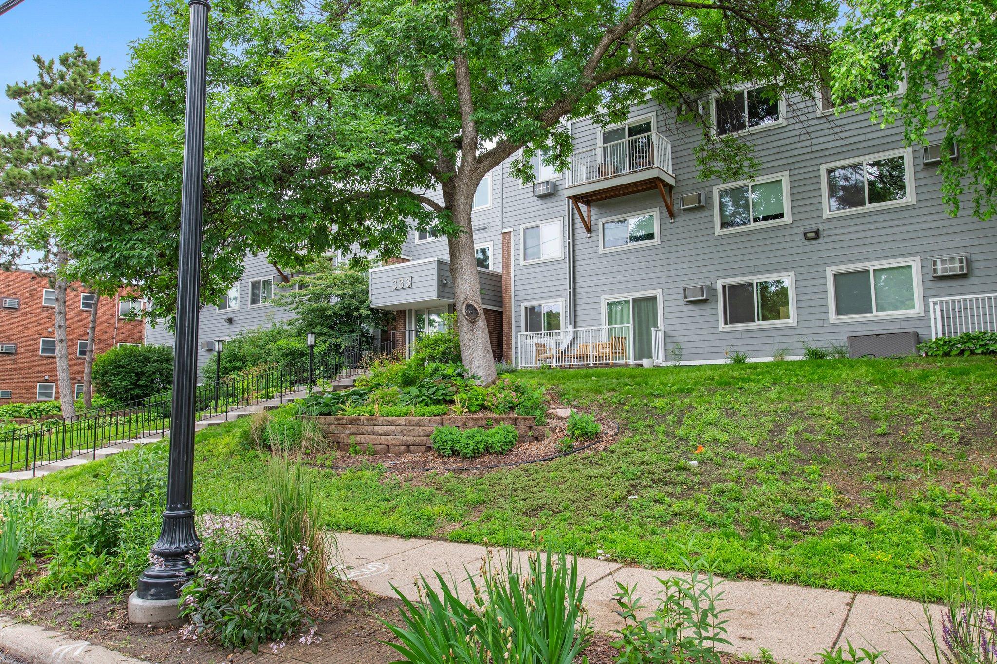 333 8th Street SE Unit: 120