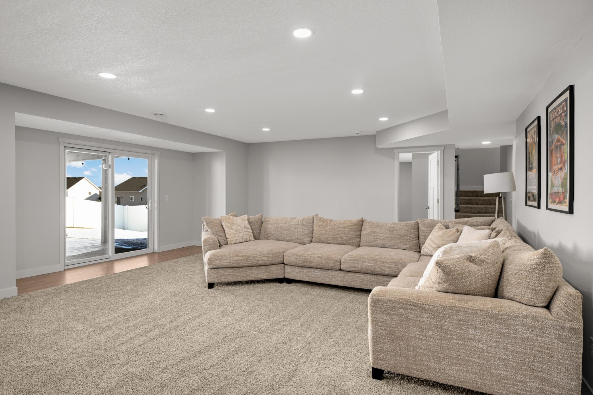 5899 Upper 179th Street W