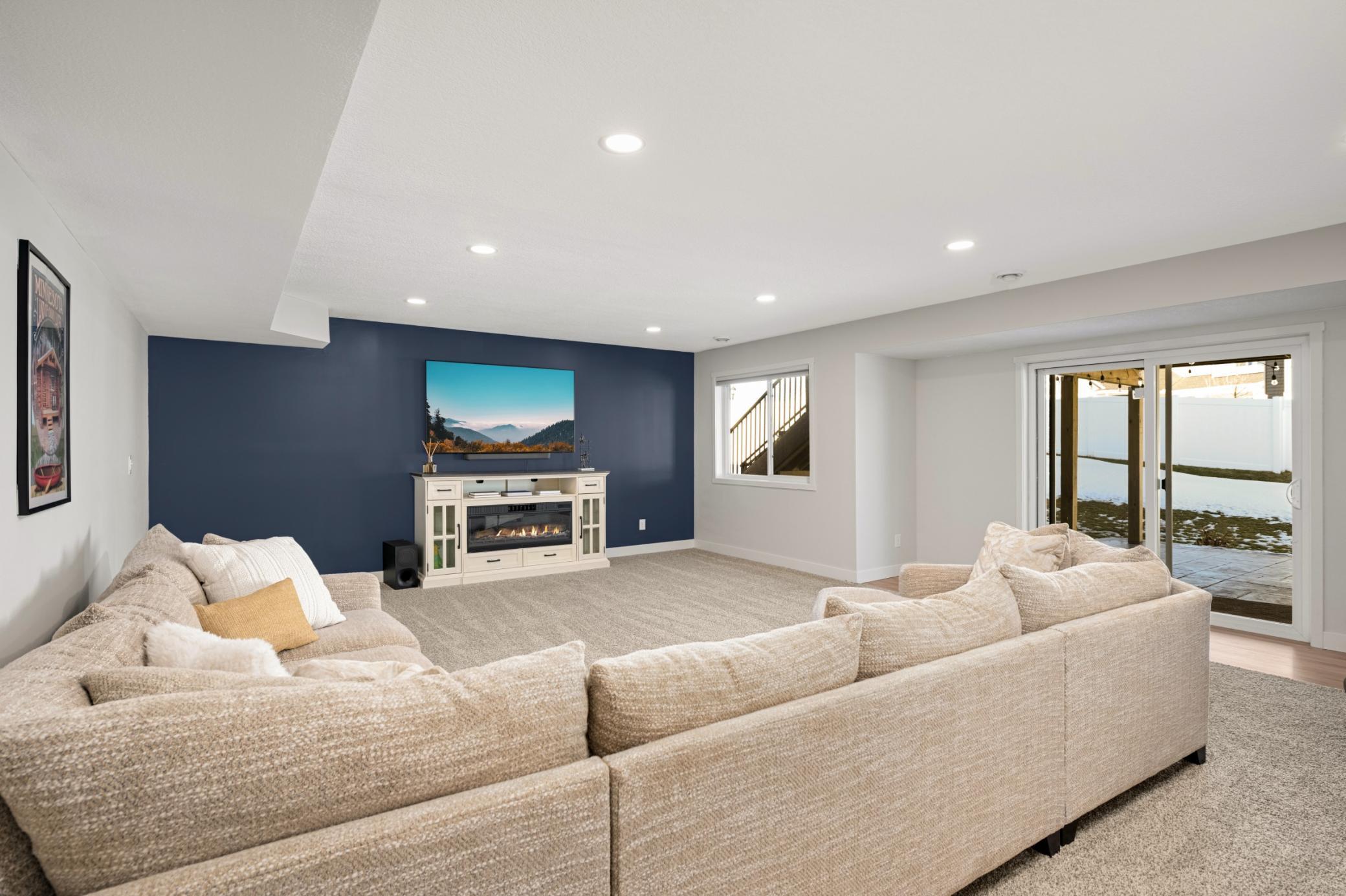 5899 Upper 179th Street W