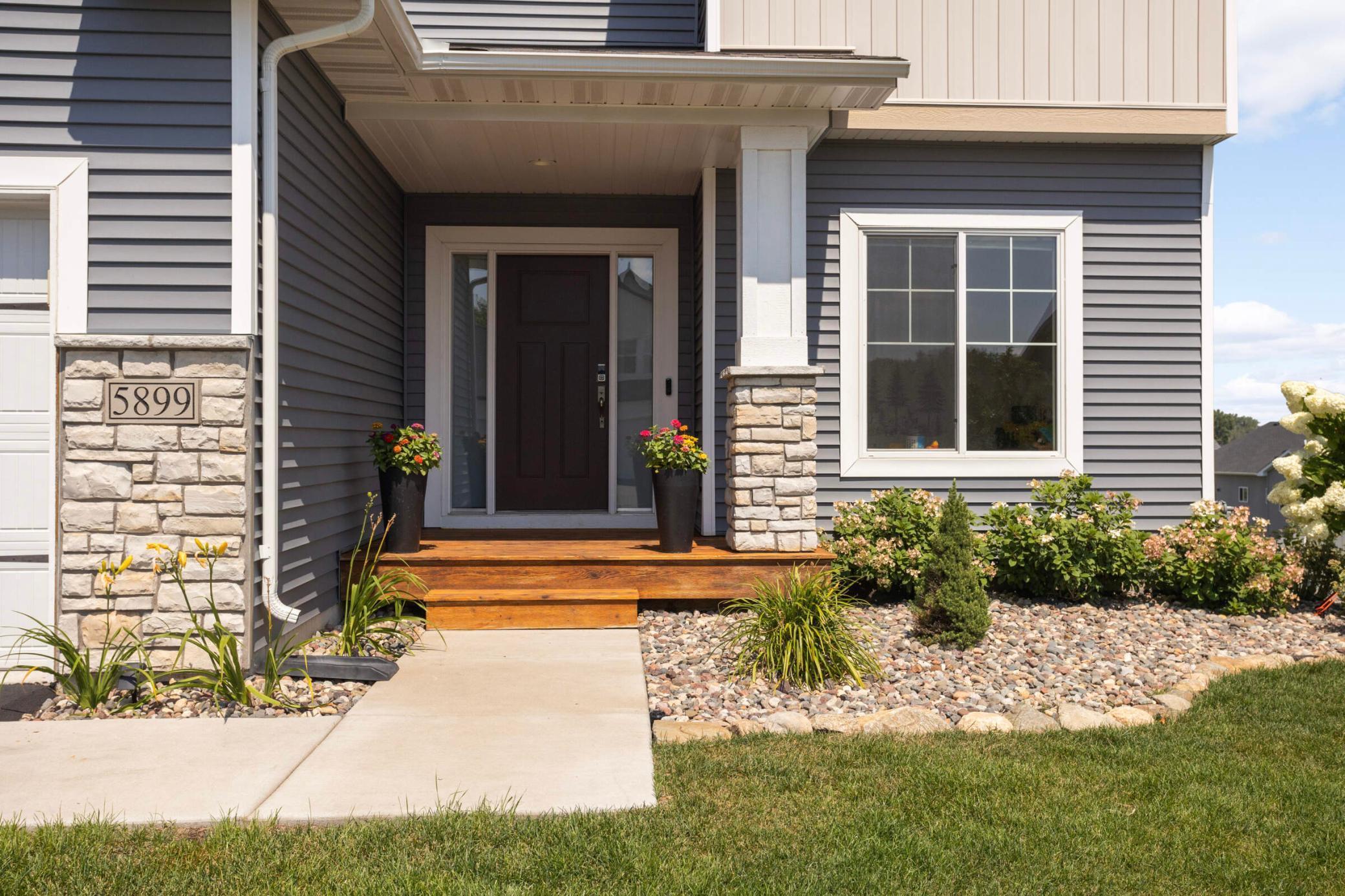 5899 Upper 179th Street W