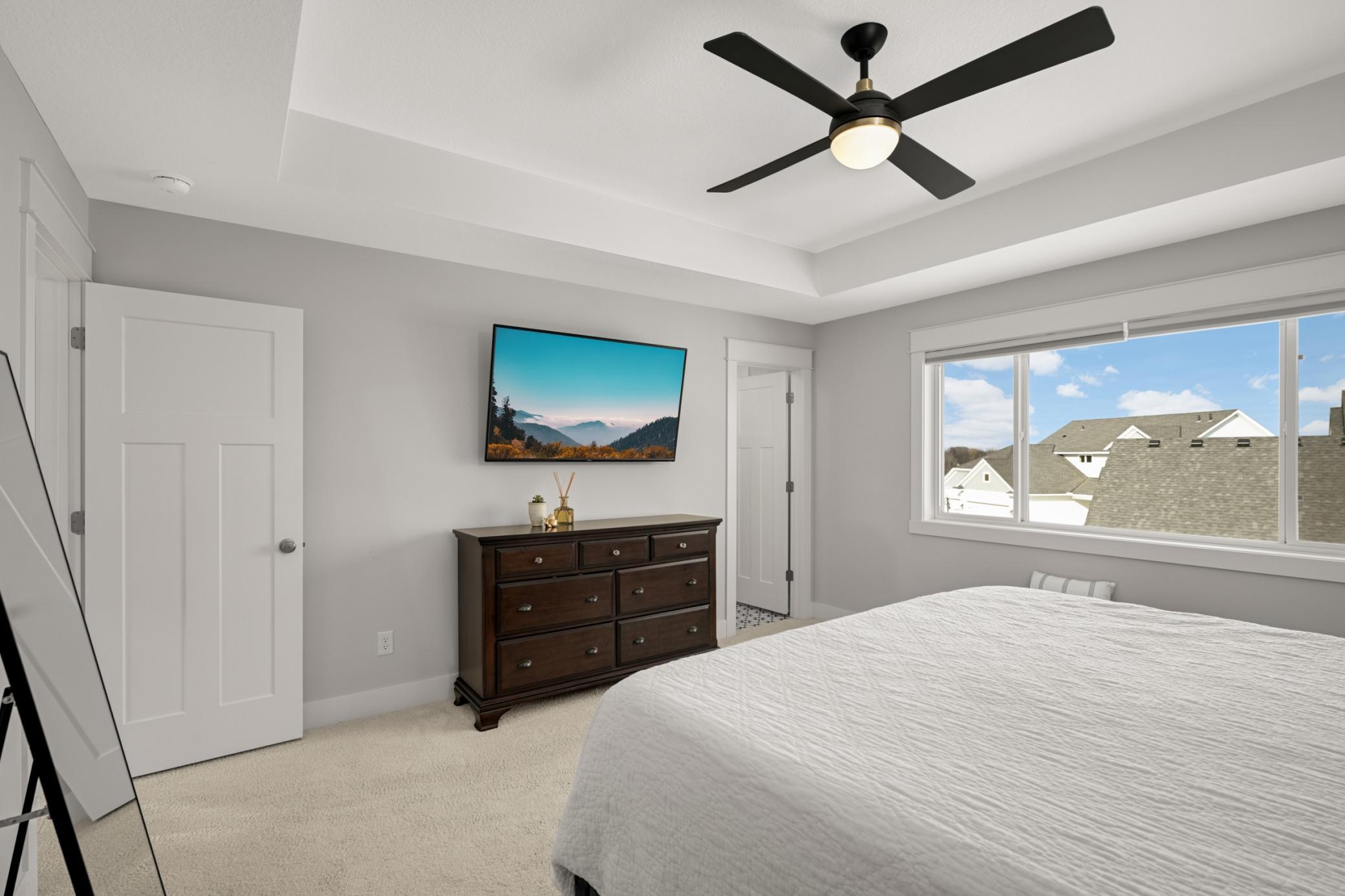 5899 Upper 179th Street W