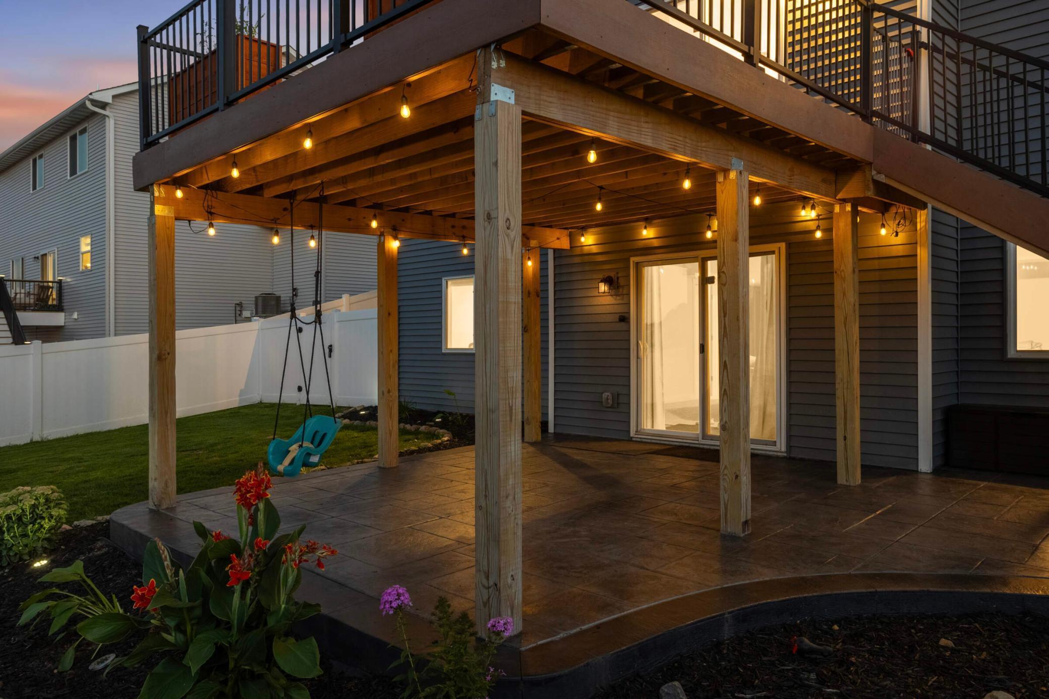 5899 Upper 179th Street W