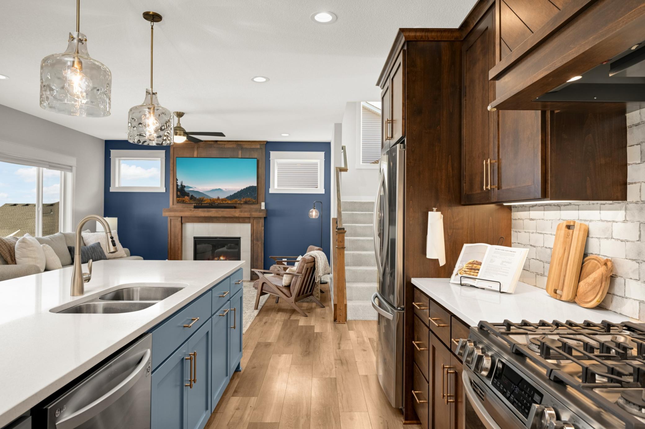 5899 Upper 179th Street W