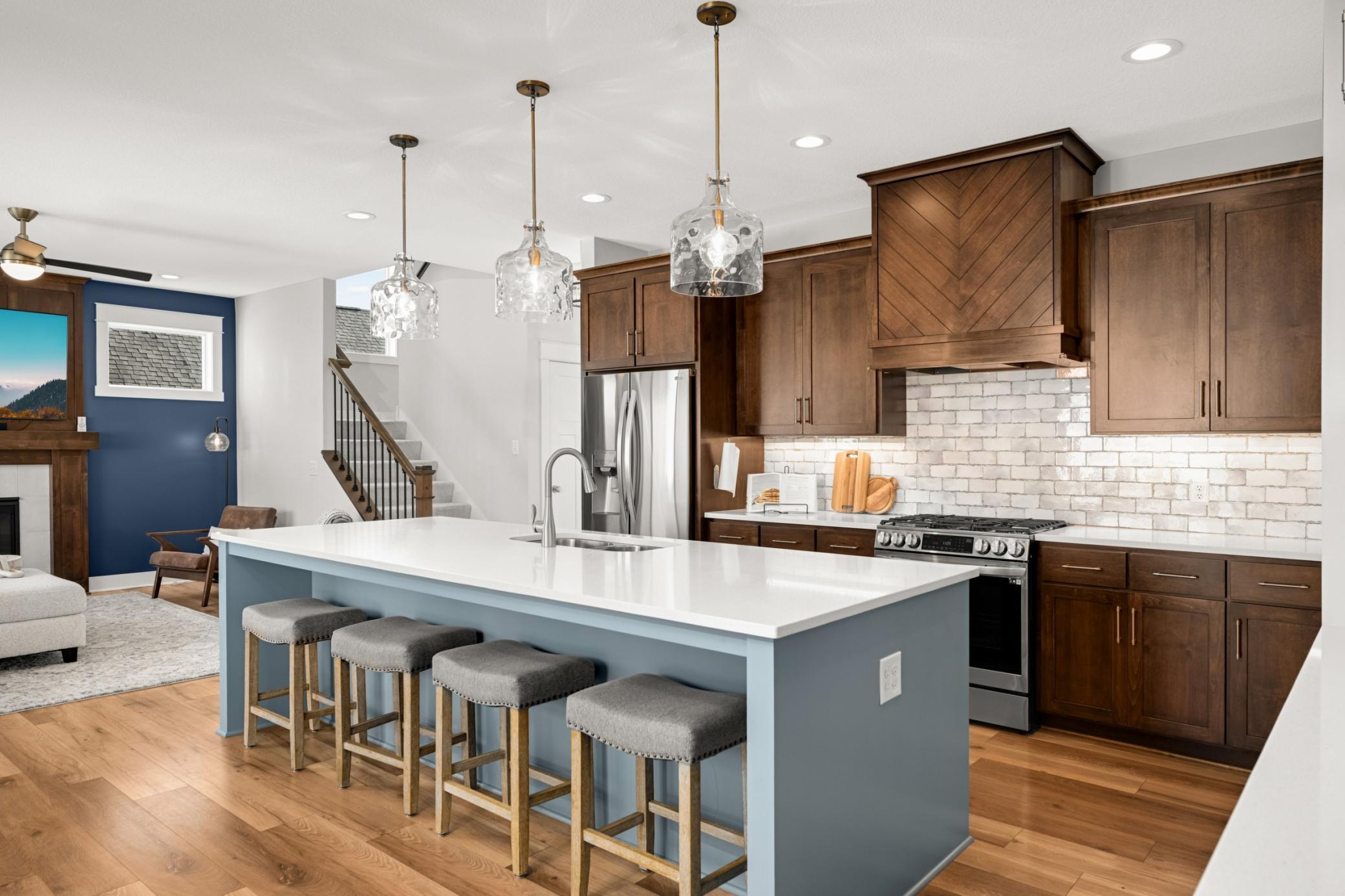 5899 Upper 179th Street W