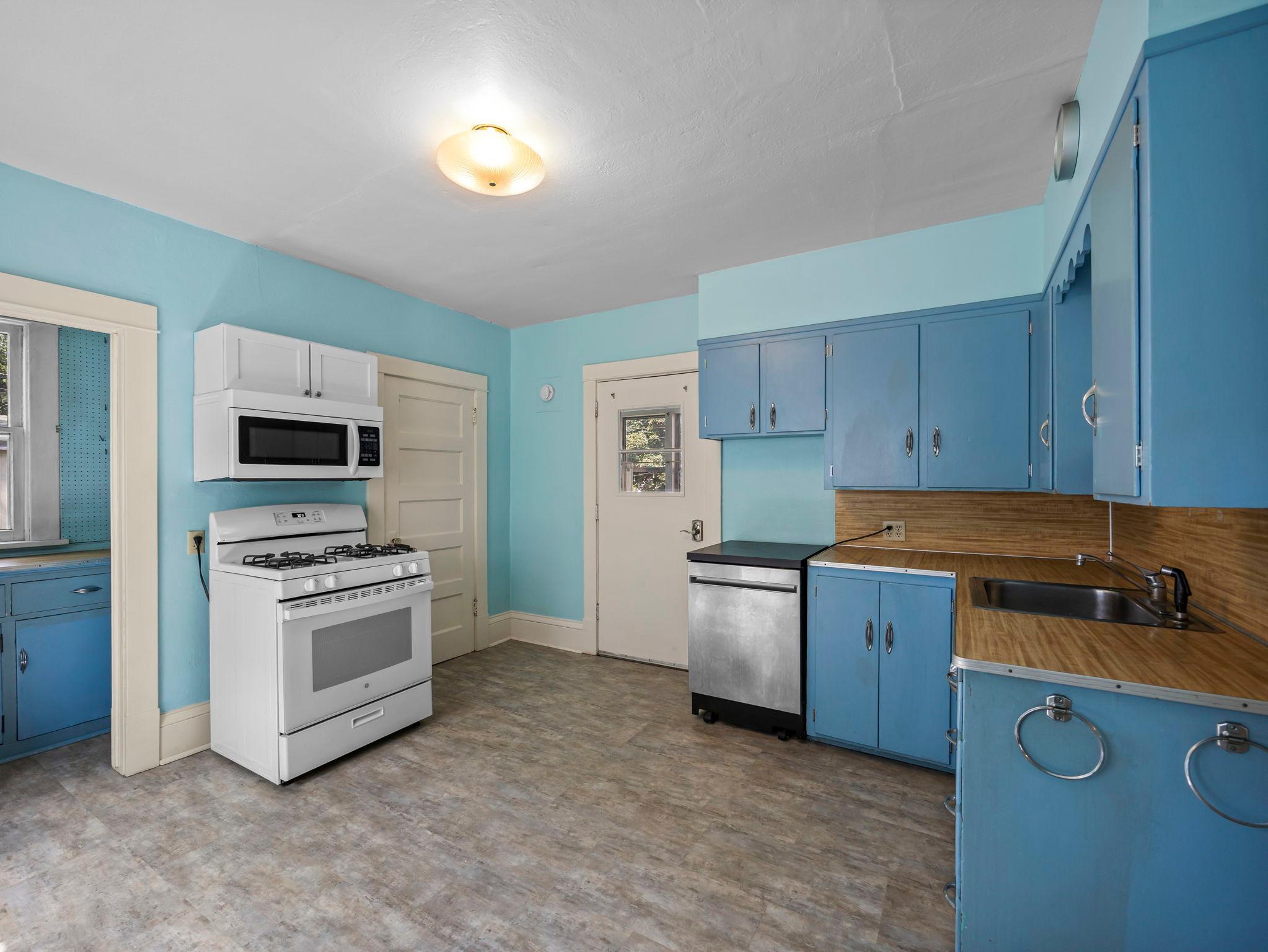 1231 Thomas Avenue