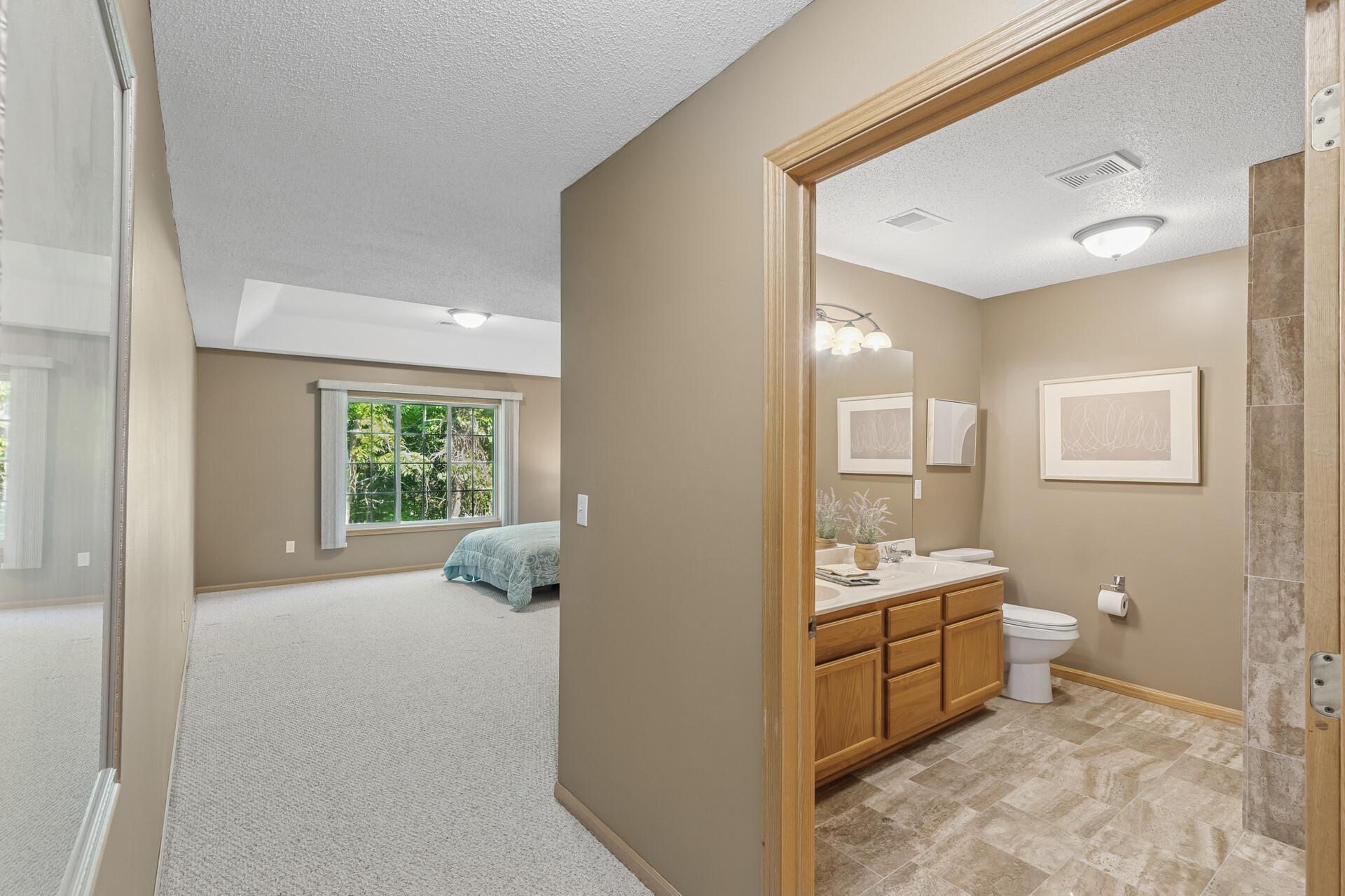 220 Emerson Avenue E