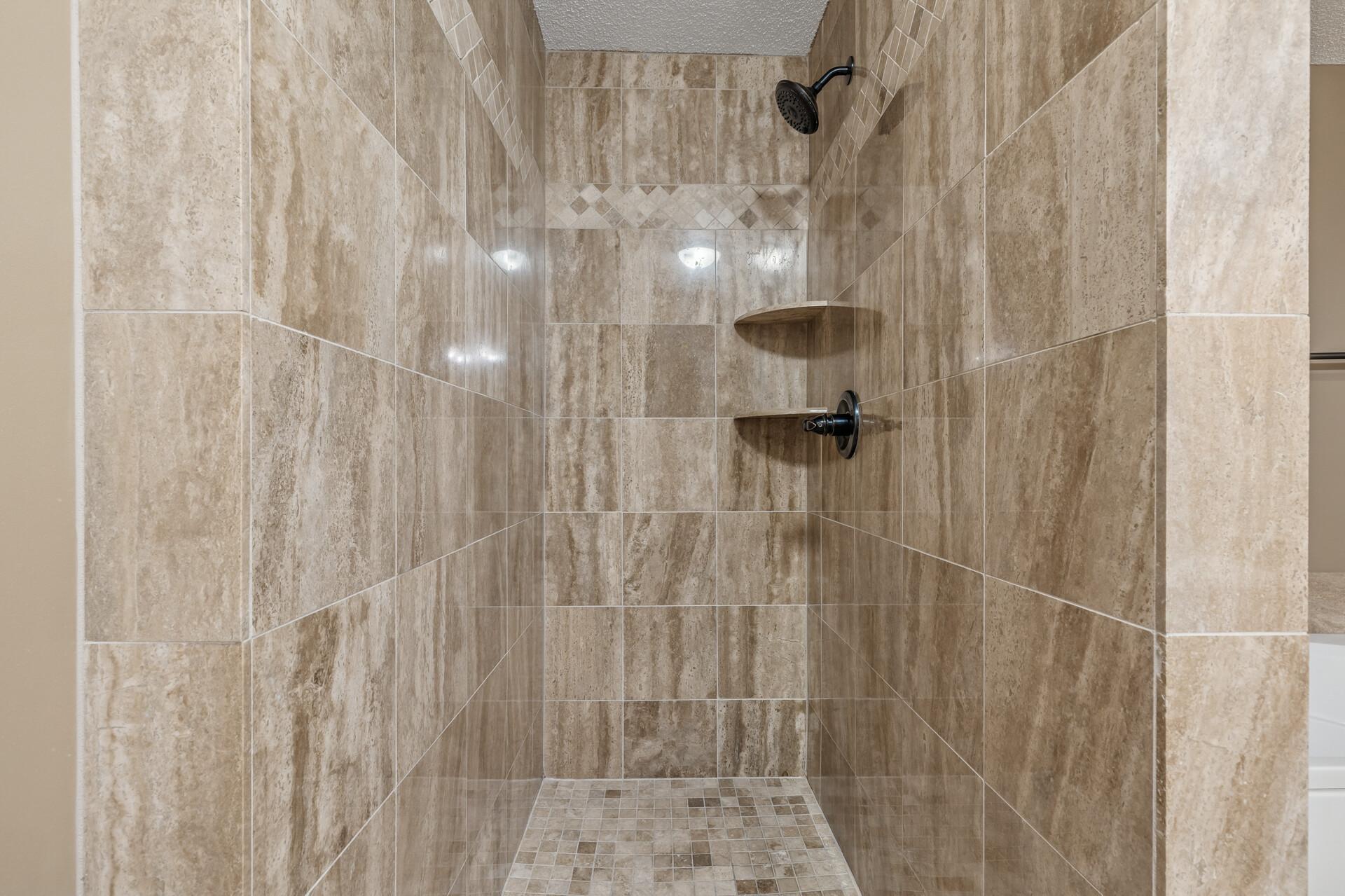 220 Emerson Avenue E