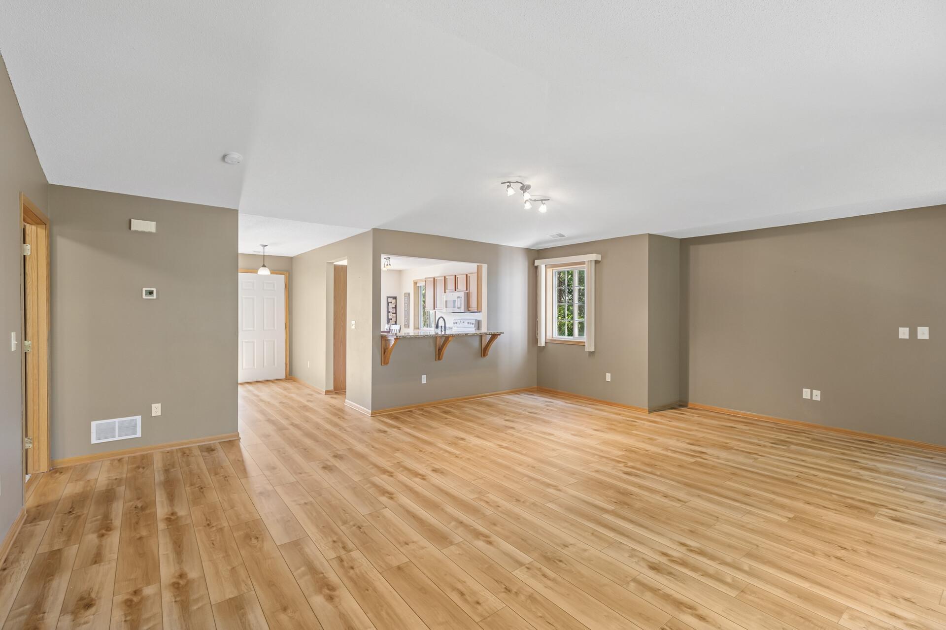 220 Emerson Avenue E