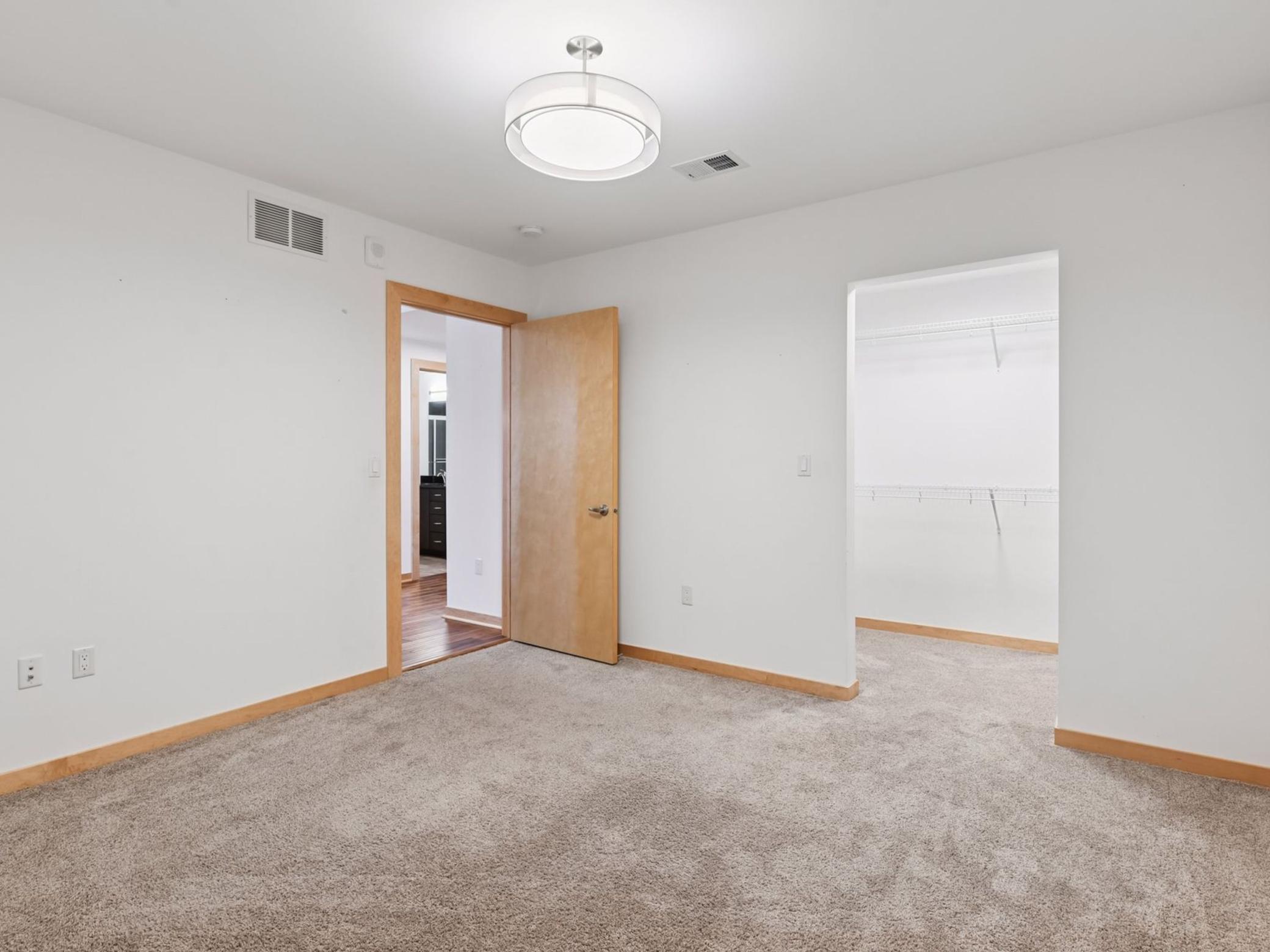 1240 S 2nd Street Unit: 704