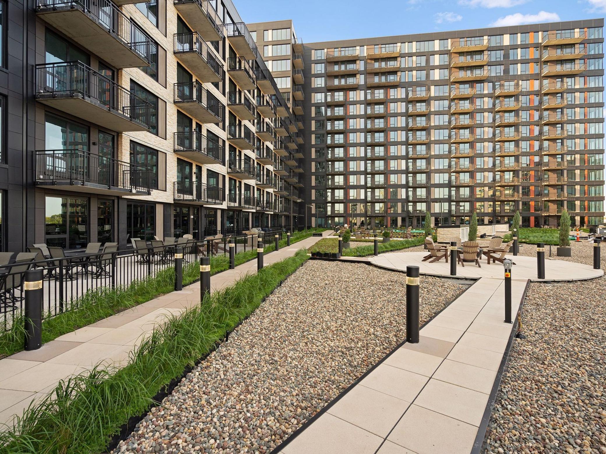 1240 S 2nd Street Unit: 704