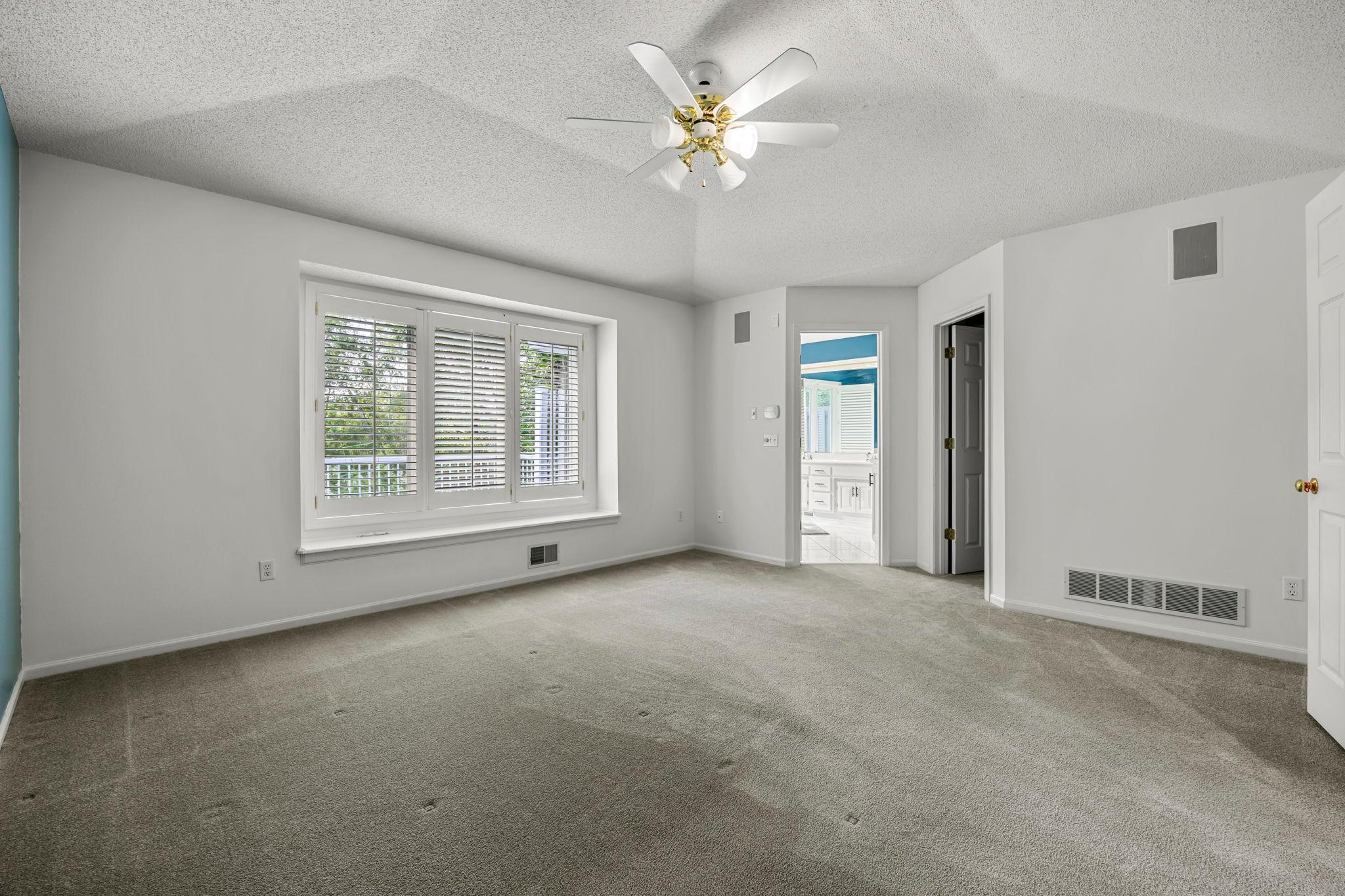 5553 Fenway Court