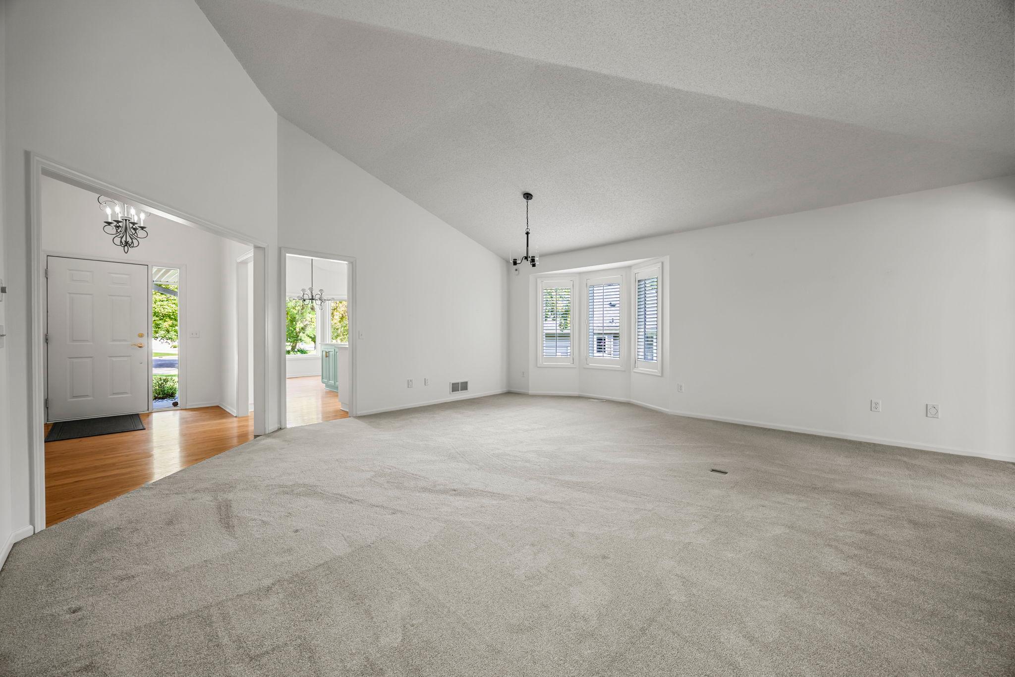 5553 Fenway Court