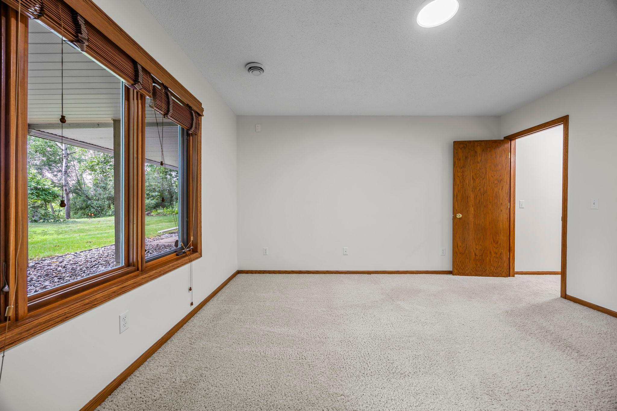 5553 Fenway Court