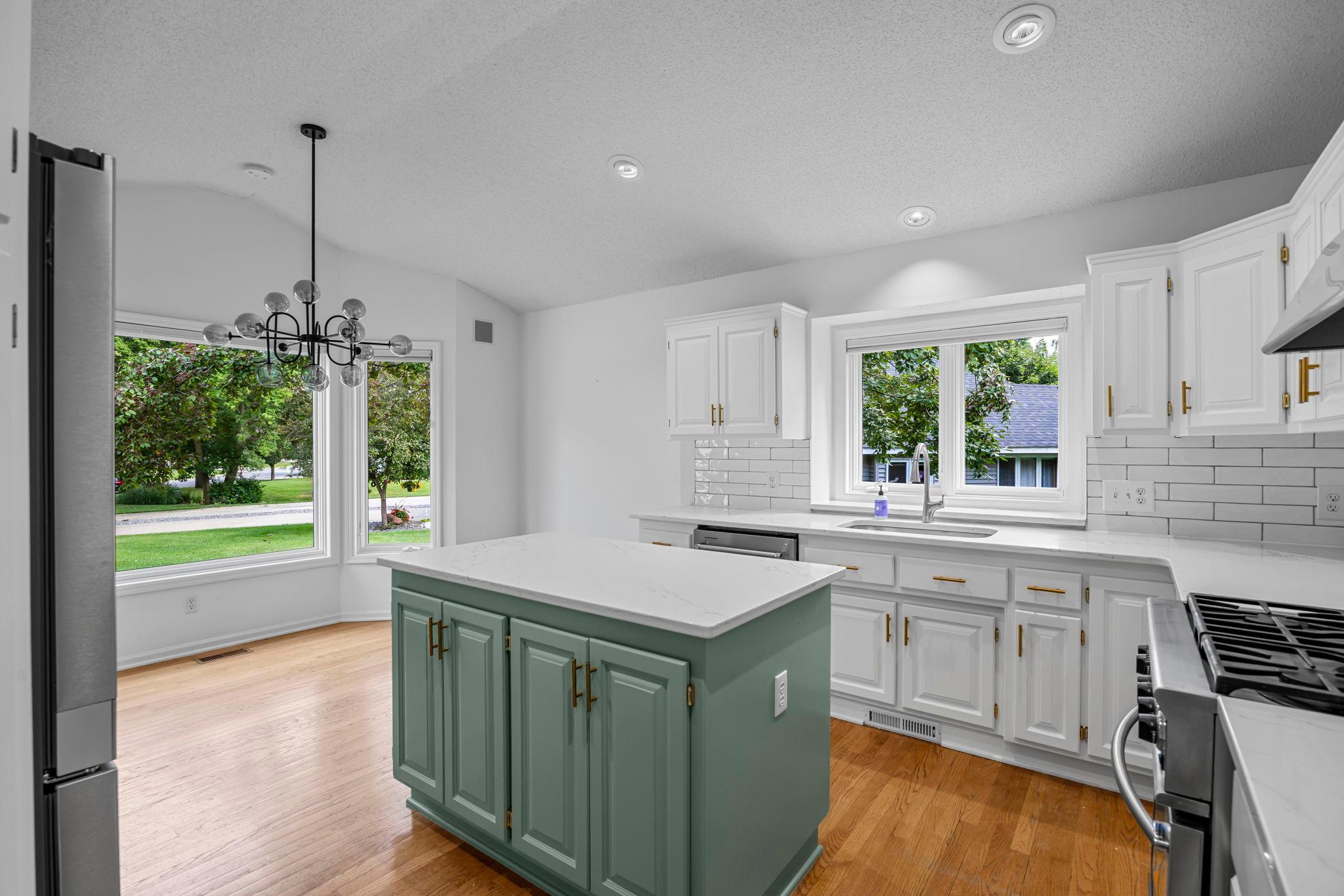 5553 Fenway Court