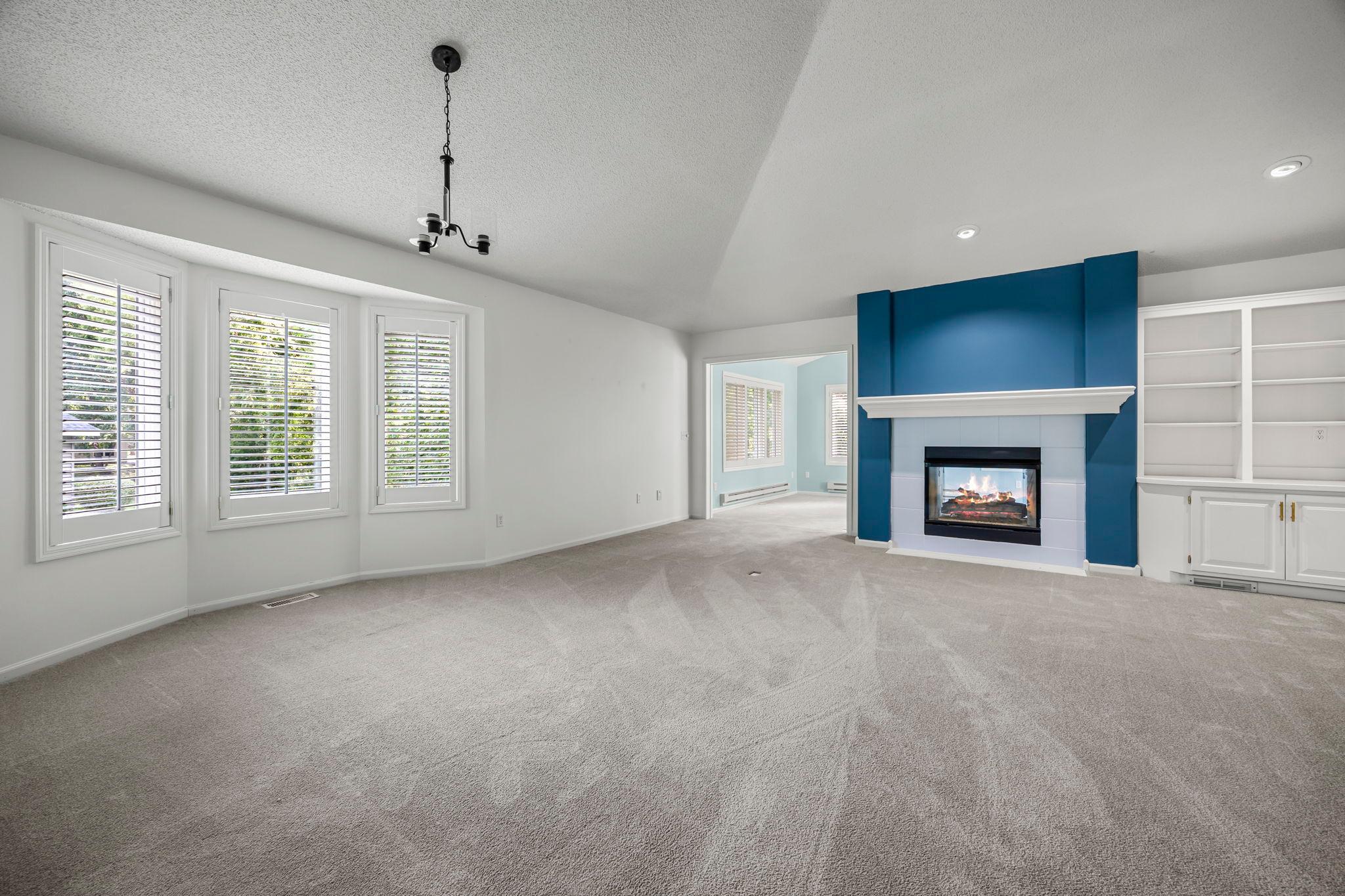 5553 Fenway Court
