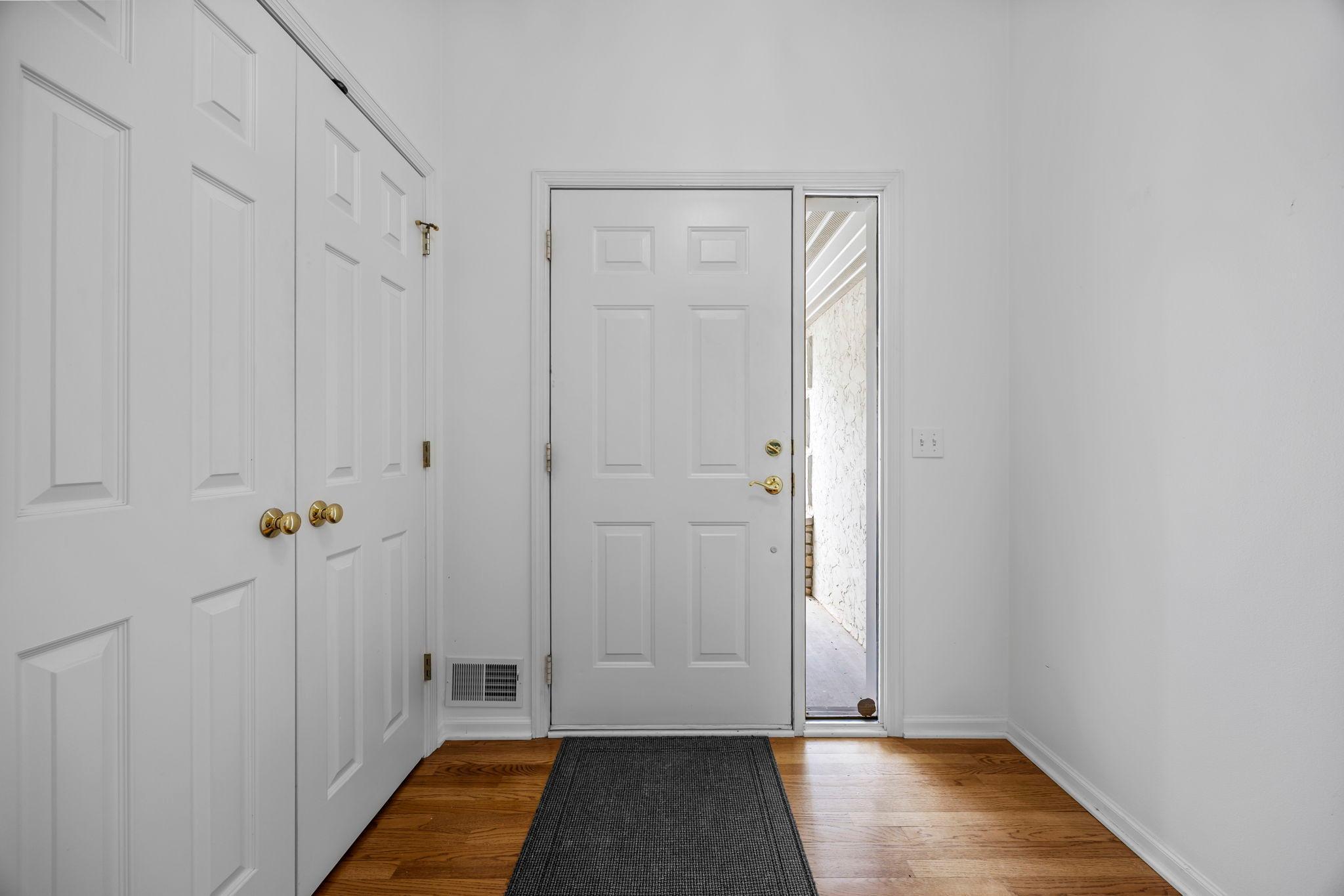 5553 Fenway Court