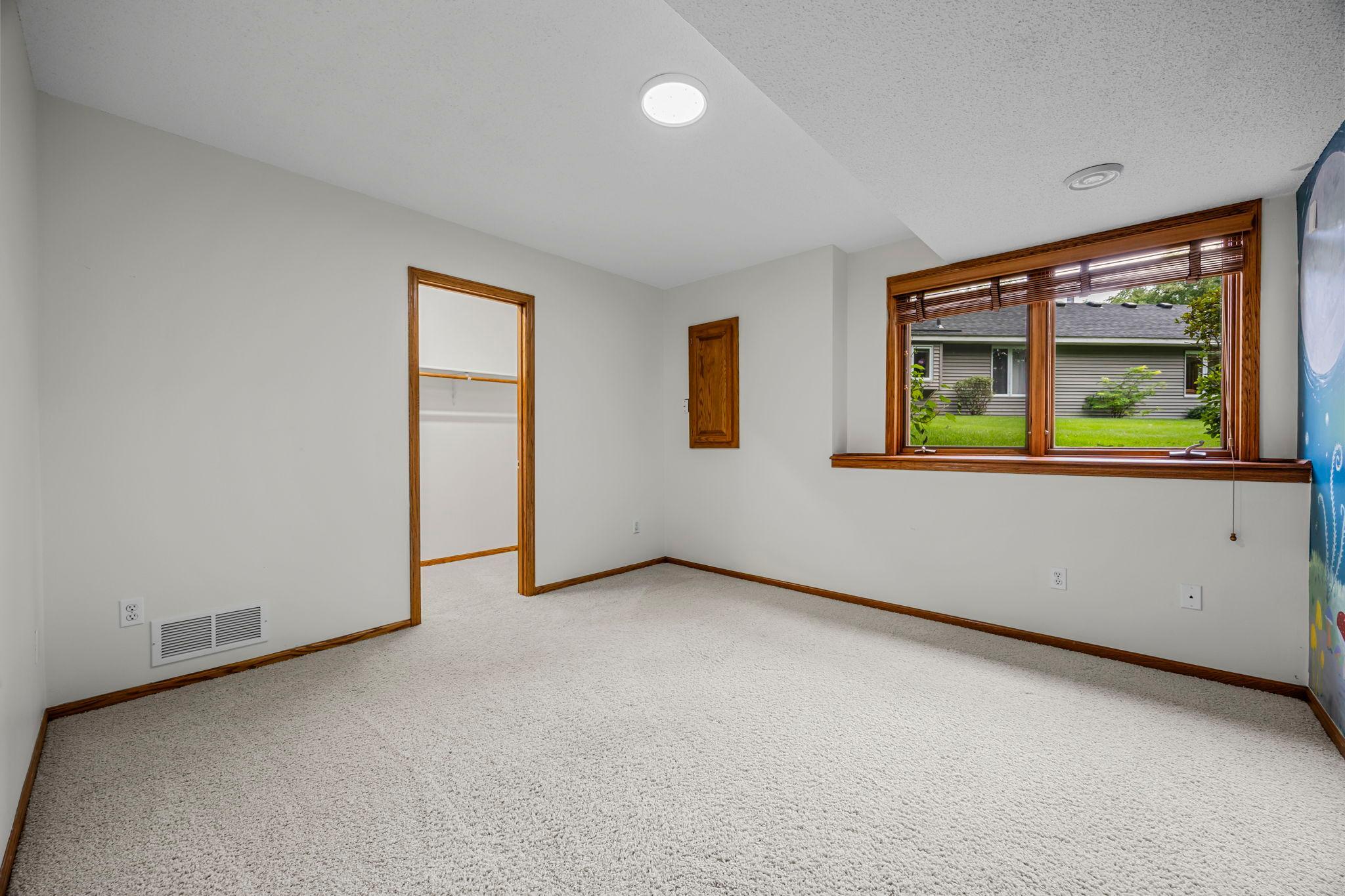 5553 Fenway Court