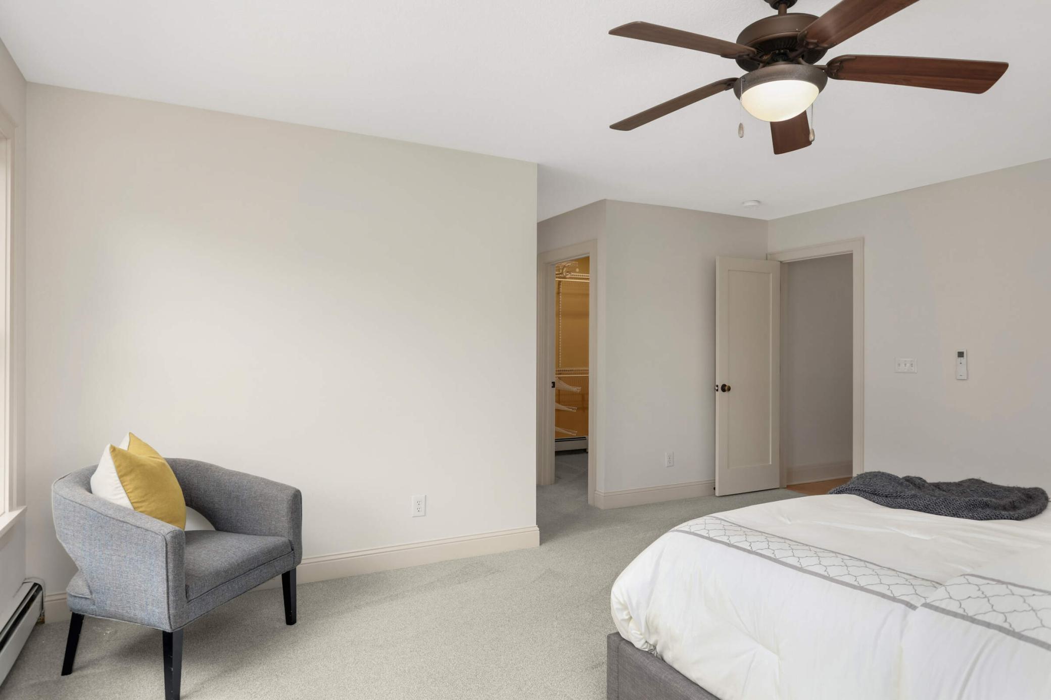 1712 Scheffer Avenue