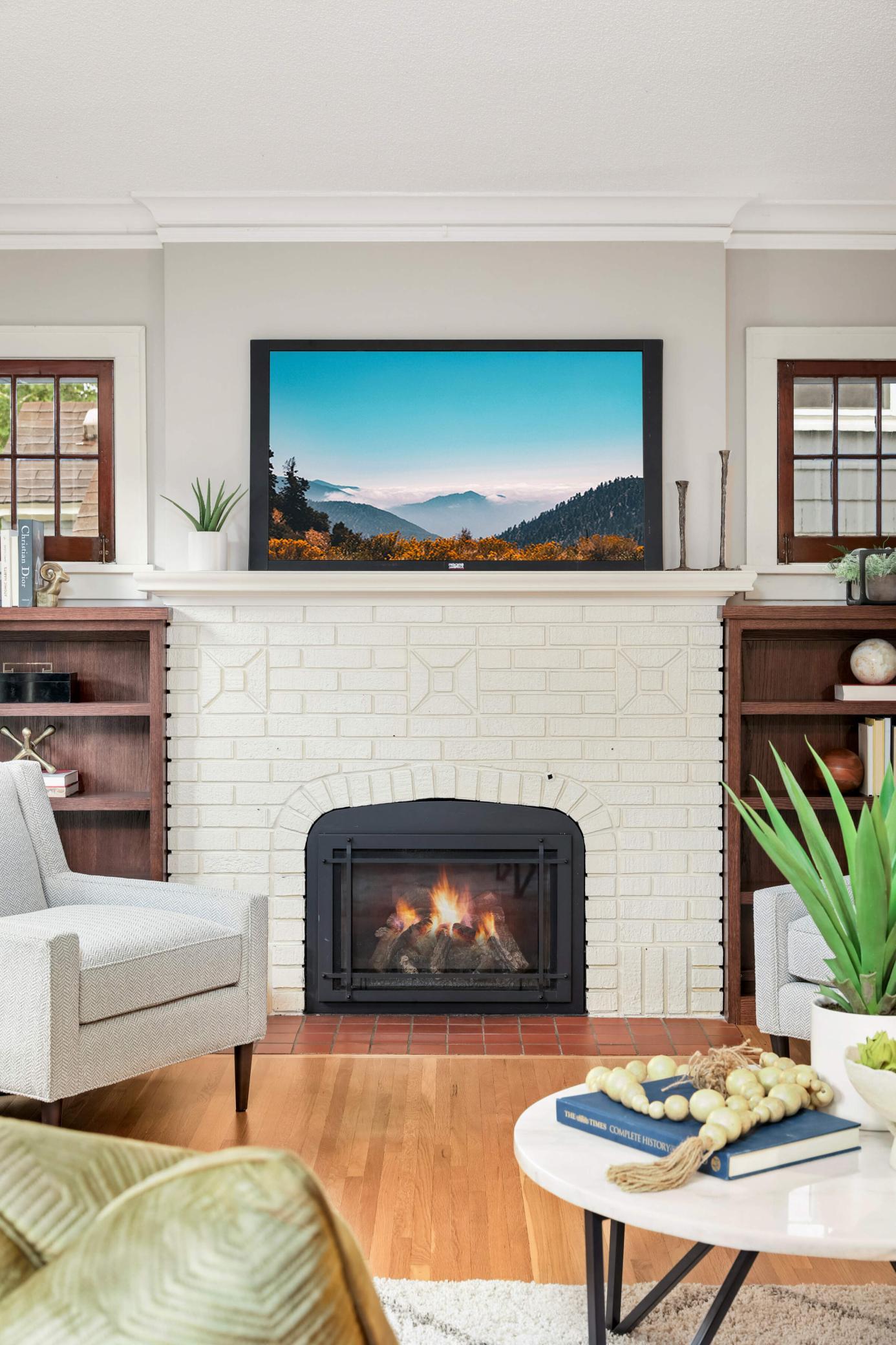 1712 Scheffer Avenue