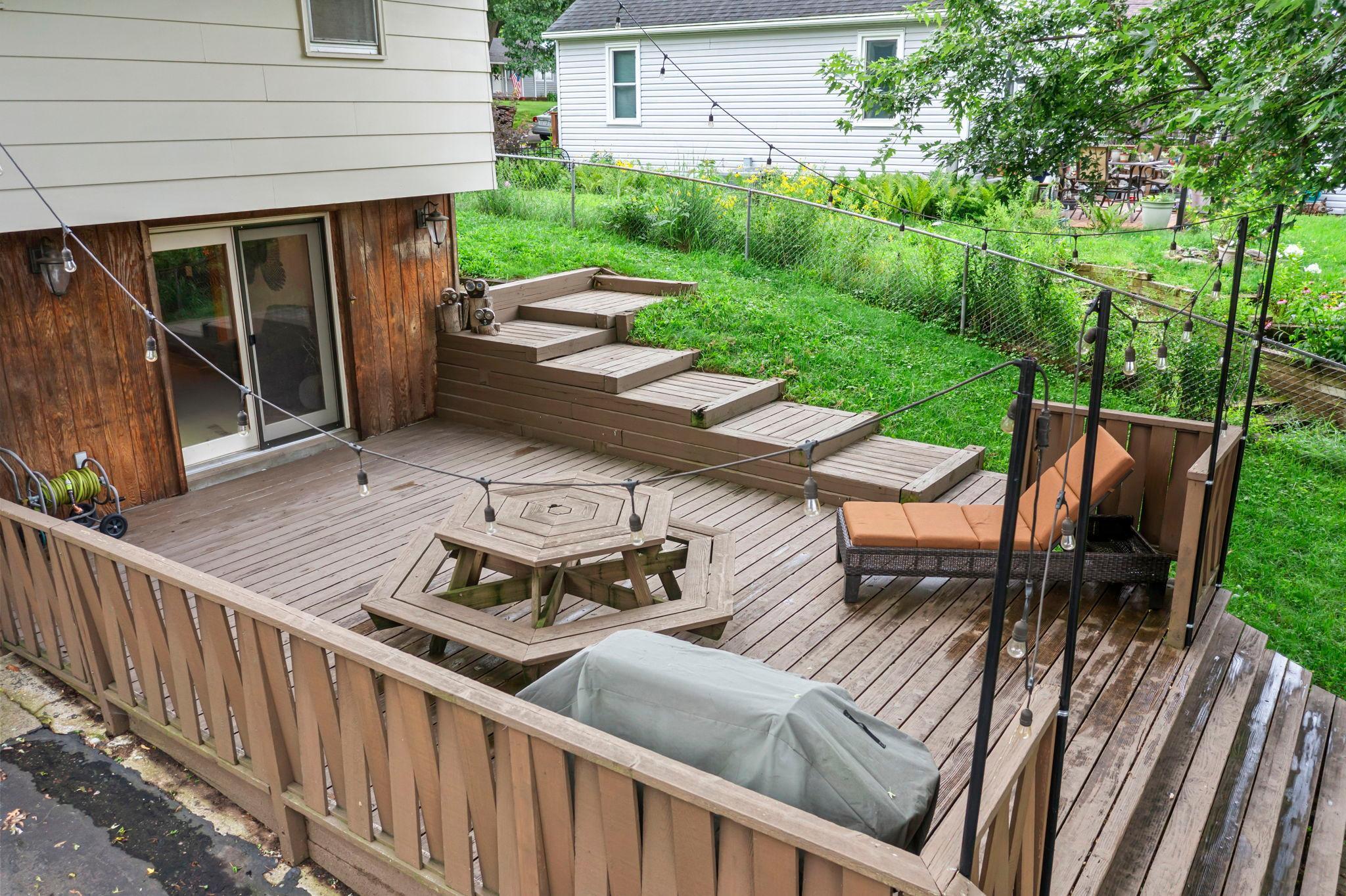 672 Goodview Avenue N