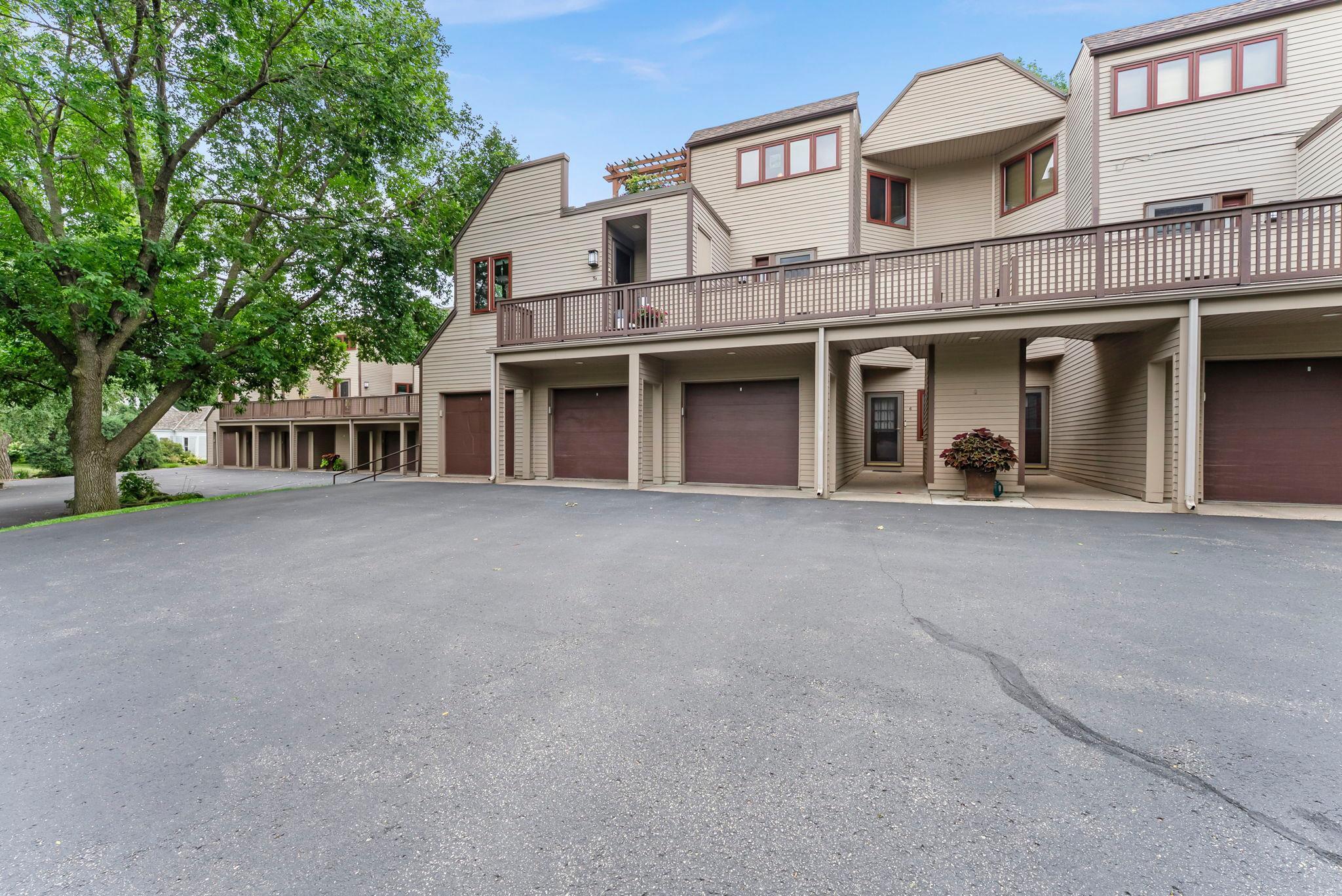5 Irvine Park Unit: 5B