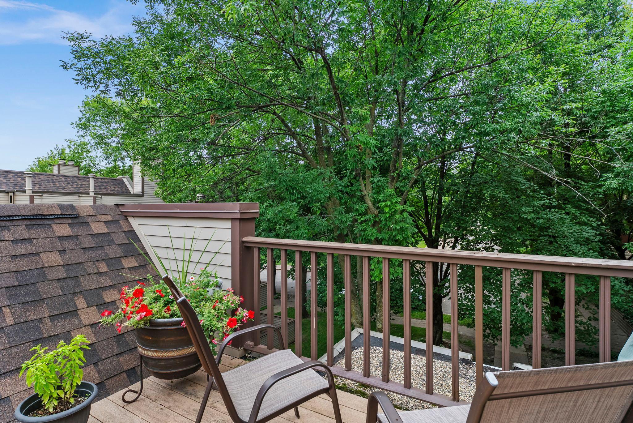 5 Irvine Park Unit: 5B