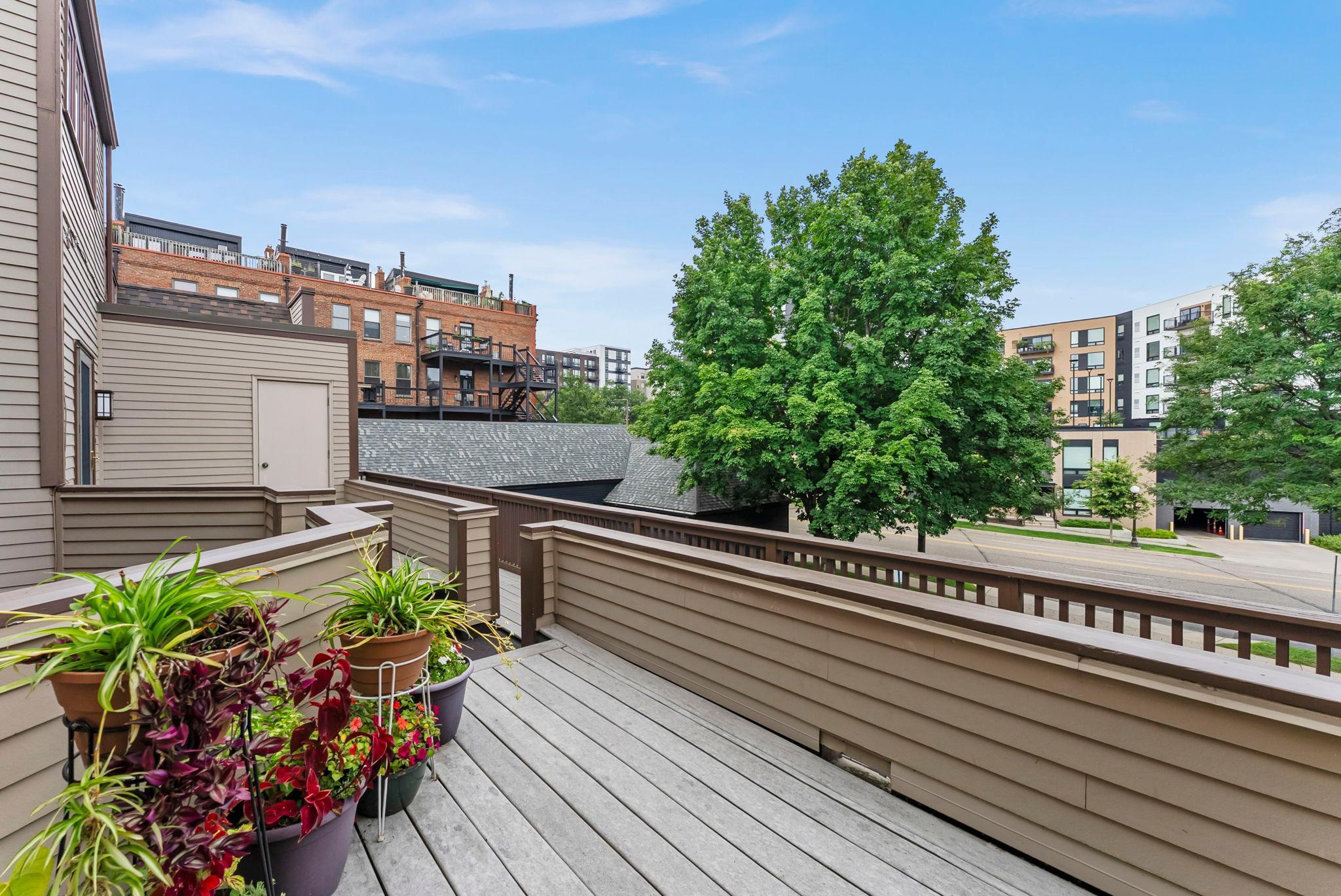 5 Irvine Park Unit: 5B