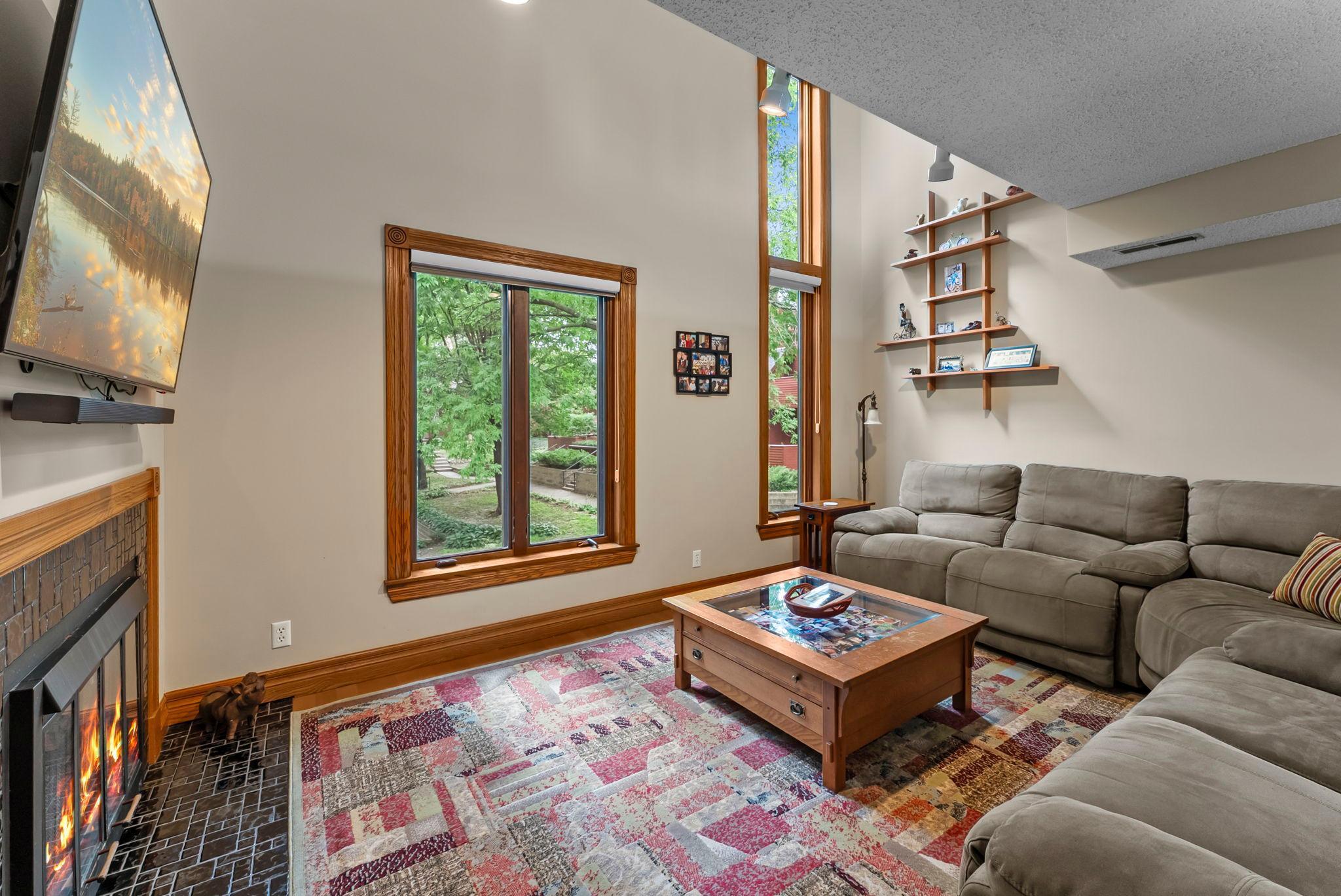 5 Irvine Park Unit: 5B