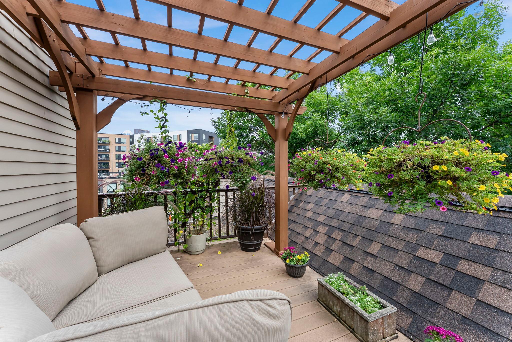 5 Irvine Park Unit: 5B