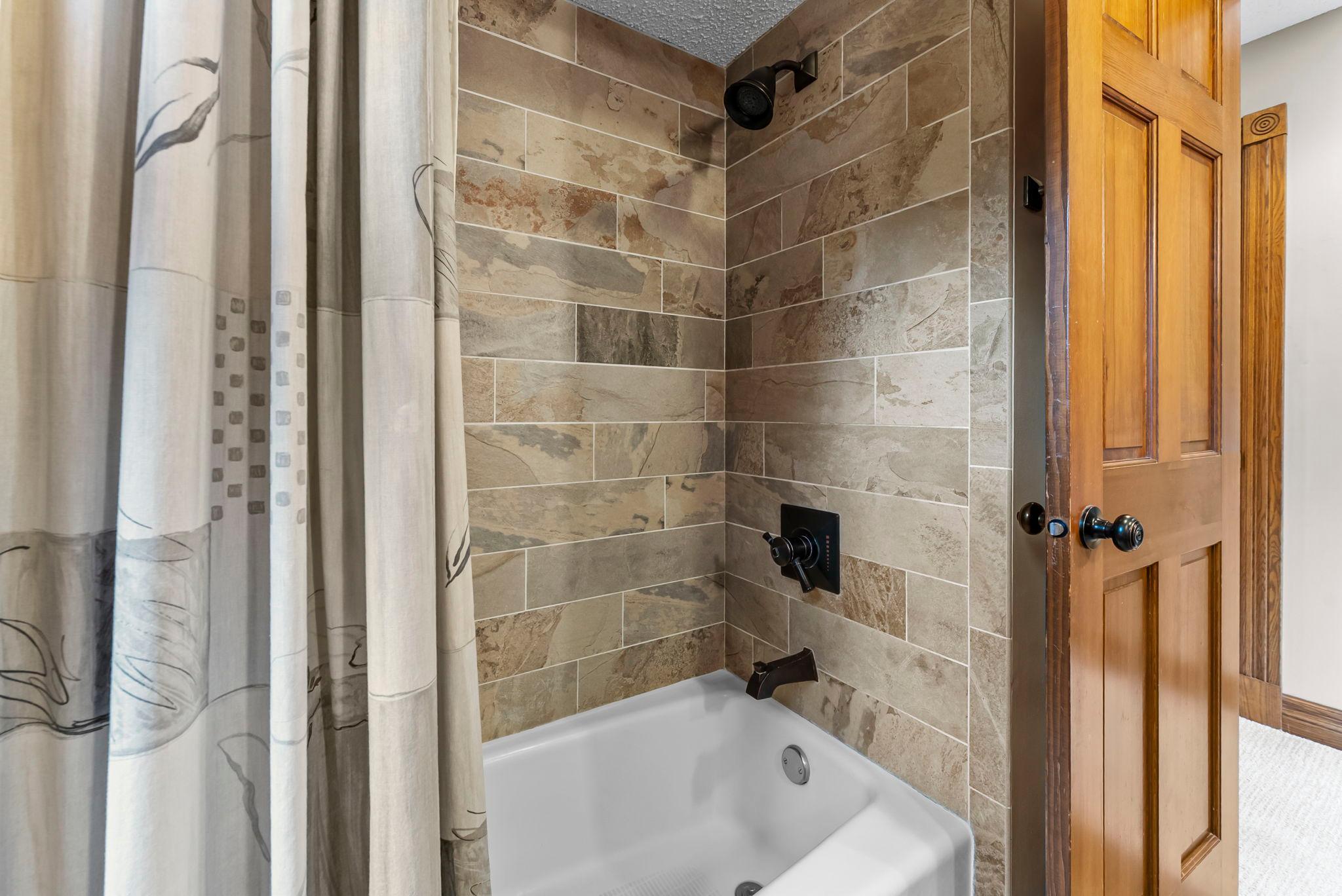 5 Irvine Park Unit: 5B