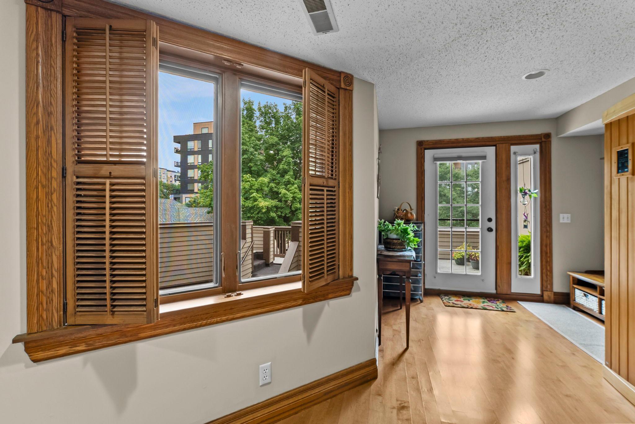 5 Irvine Park Unit: 5B