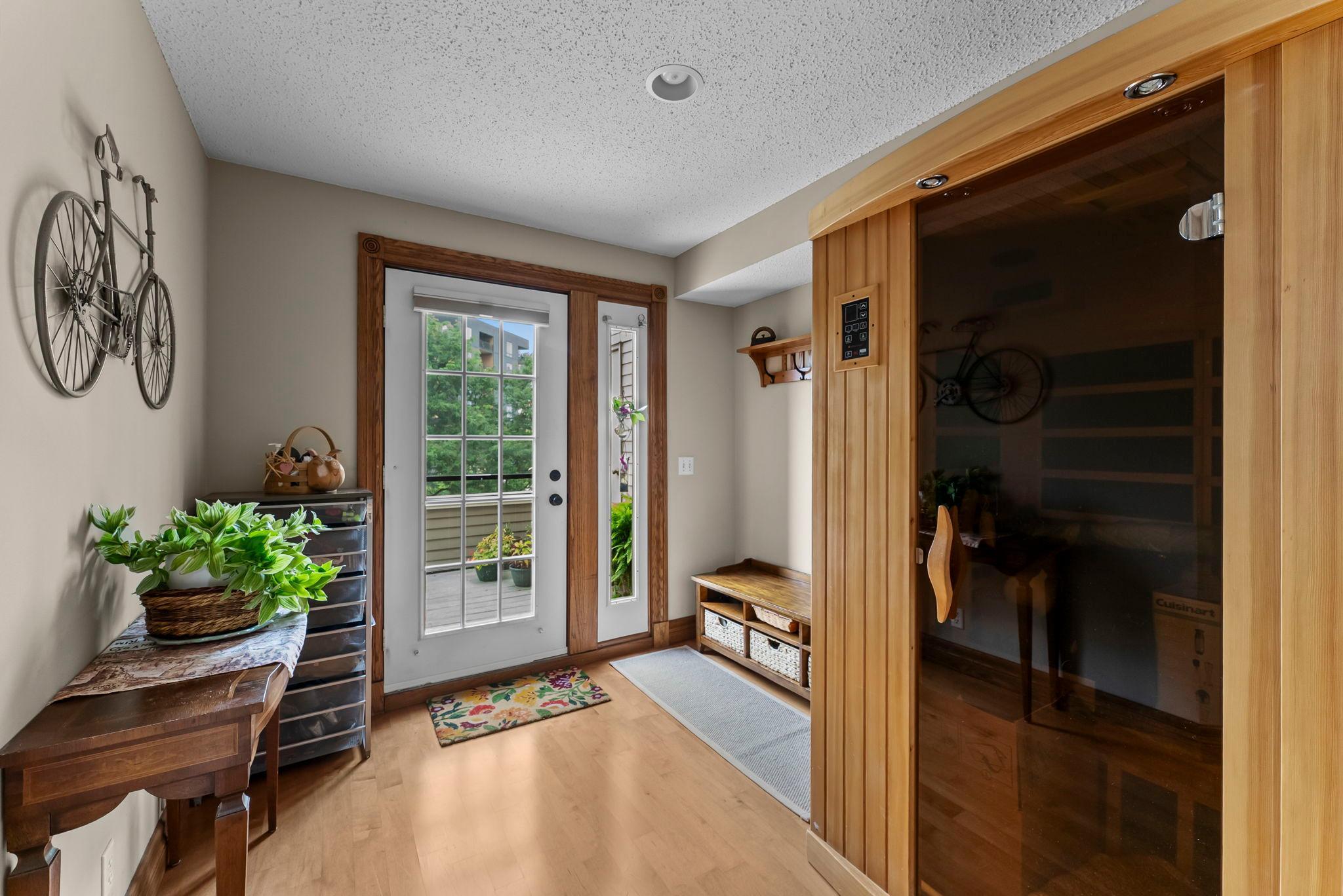 5 Irvine Park Unit: 5B