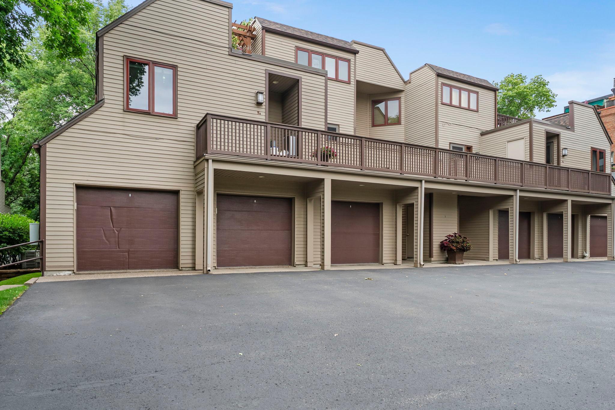 5 Irvine Park Unit: 5B