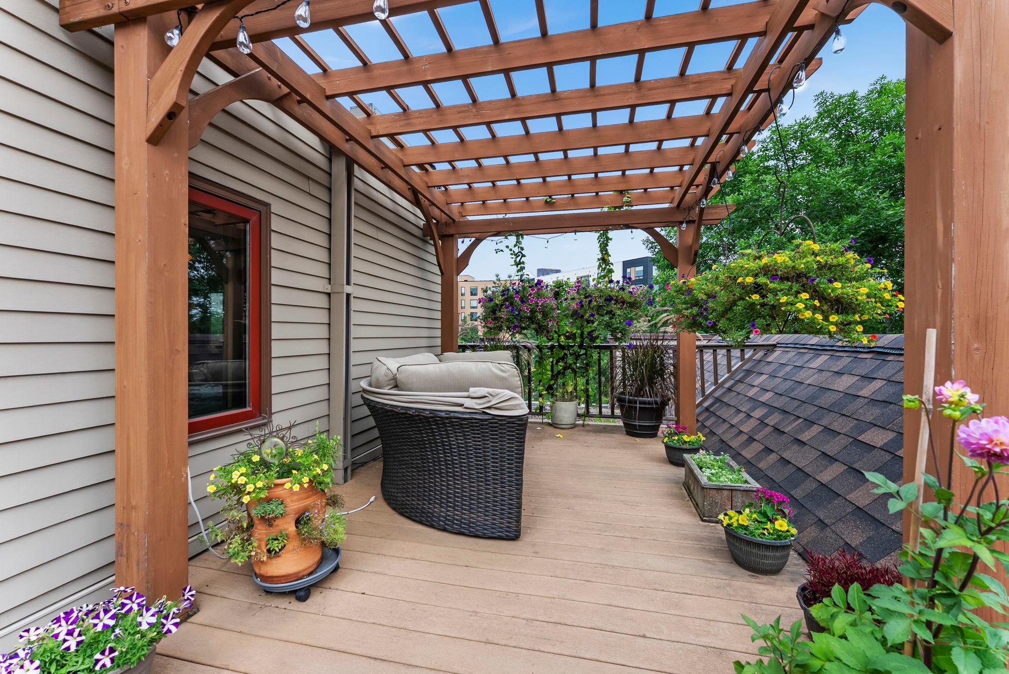 5 Irvine Park Unit: 5B