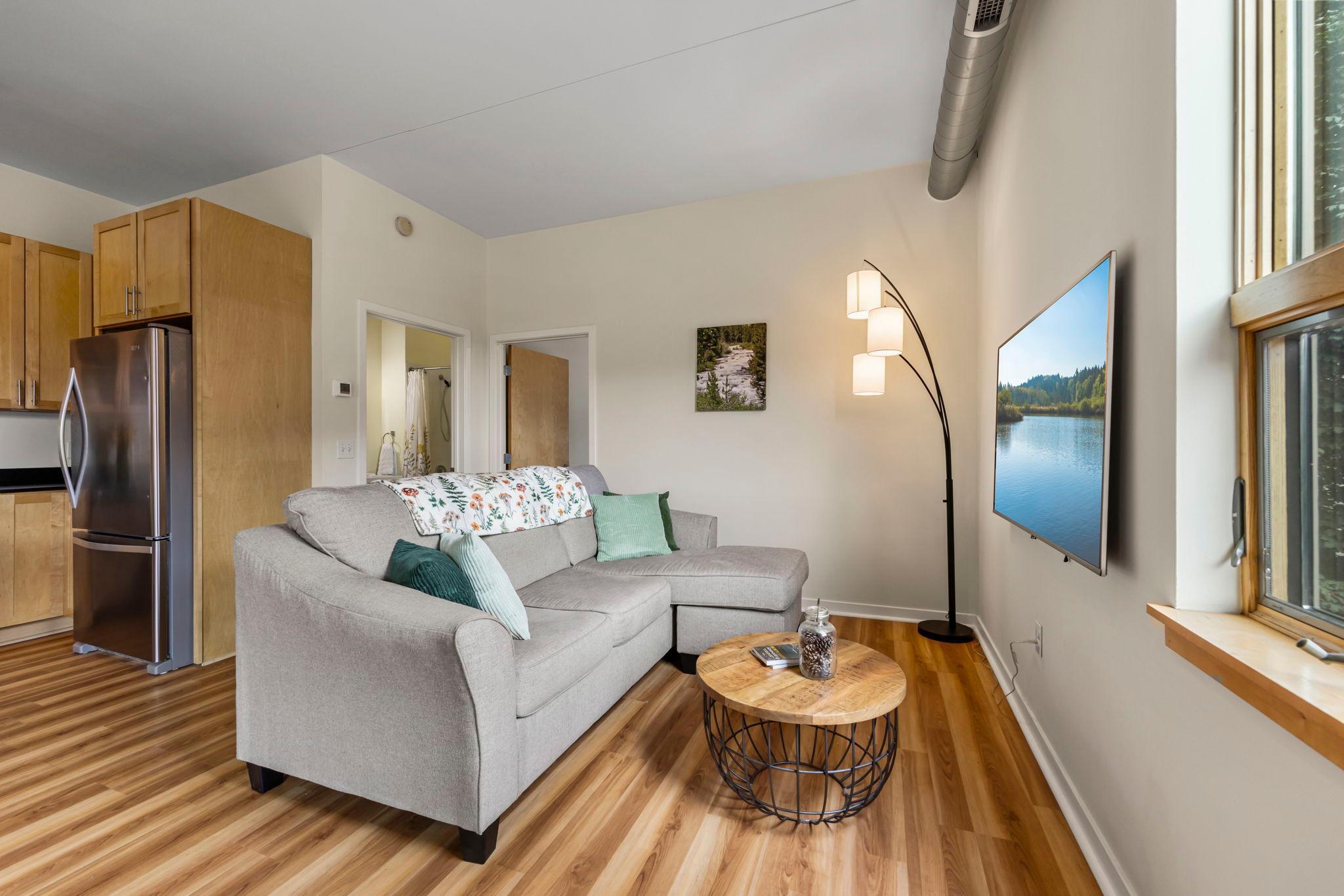 490 N Temperance Street Unit: 204