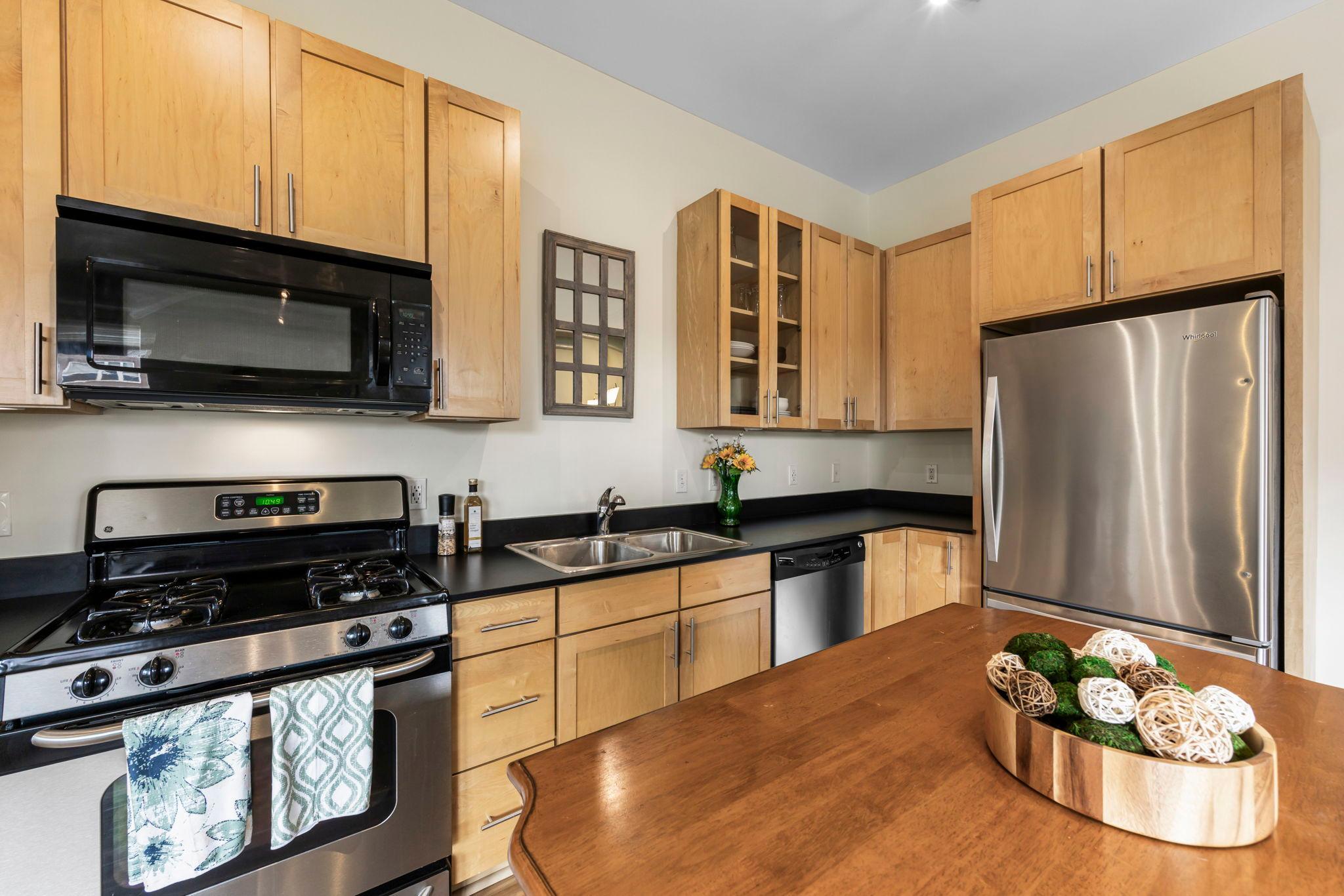 490 N Temperance Street Unit: 204