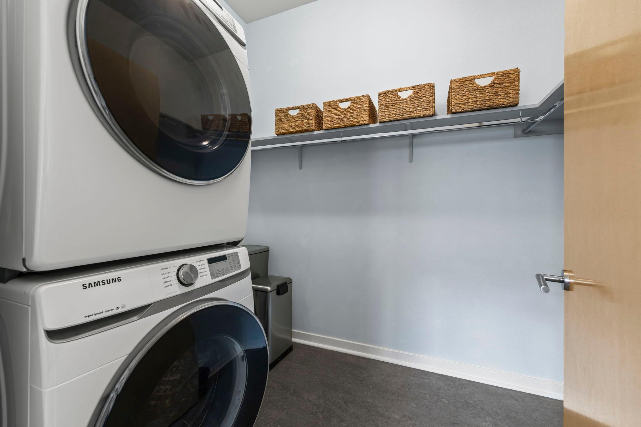 490 N Temperance Street Unit: 204