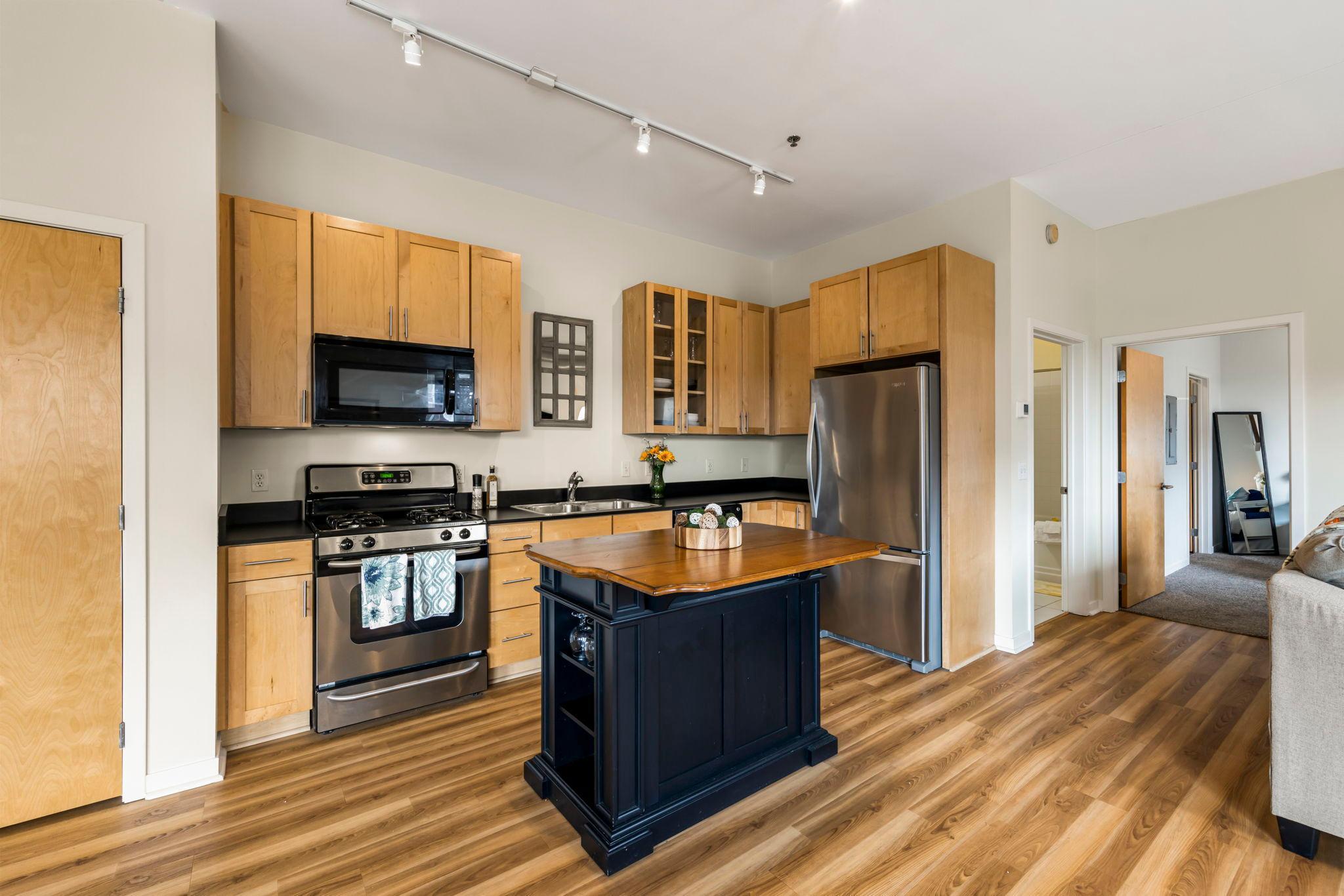 490 N Temperance Street Unit: 204