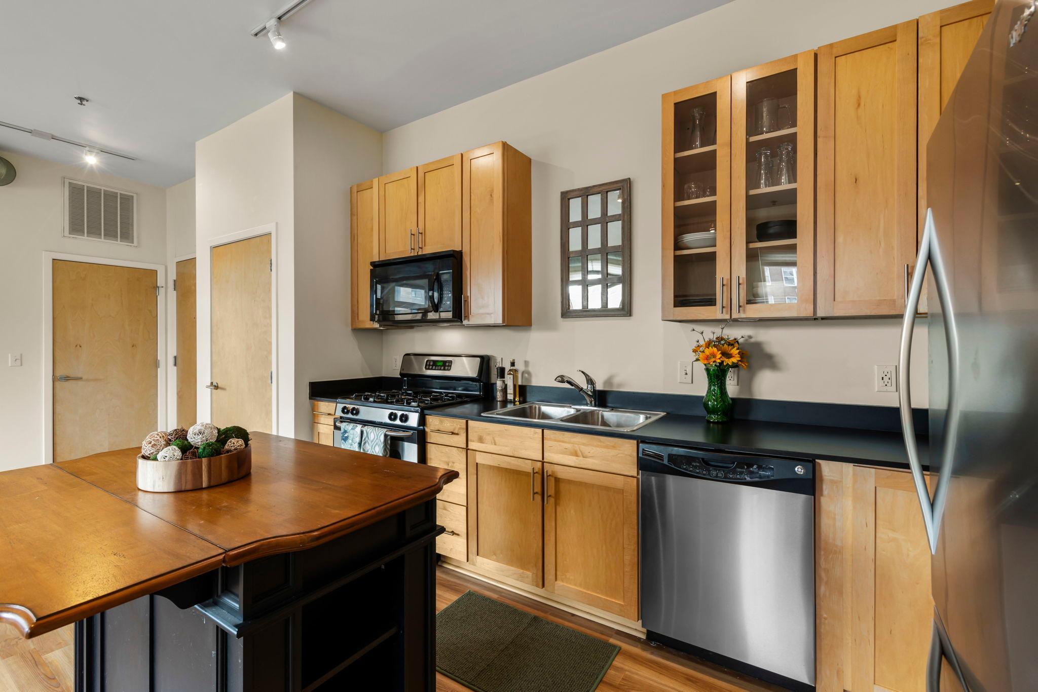 490 N Temperance Street Unit: 204