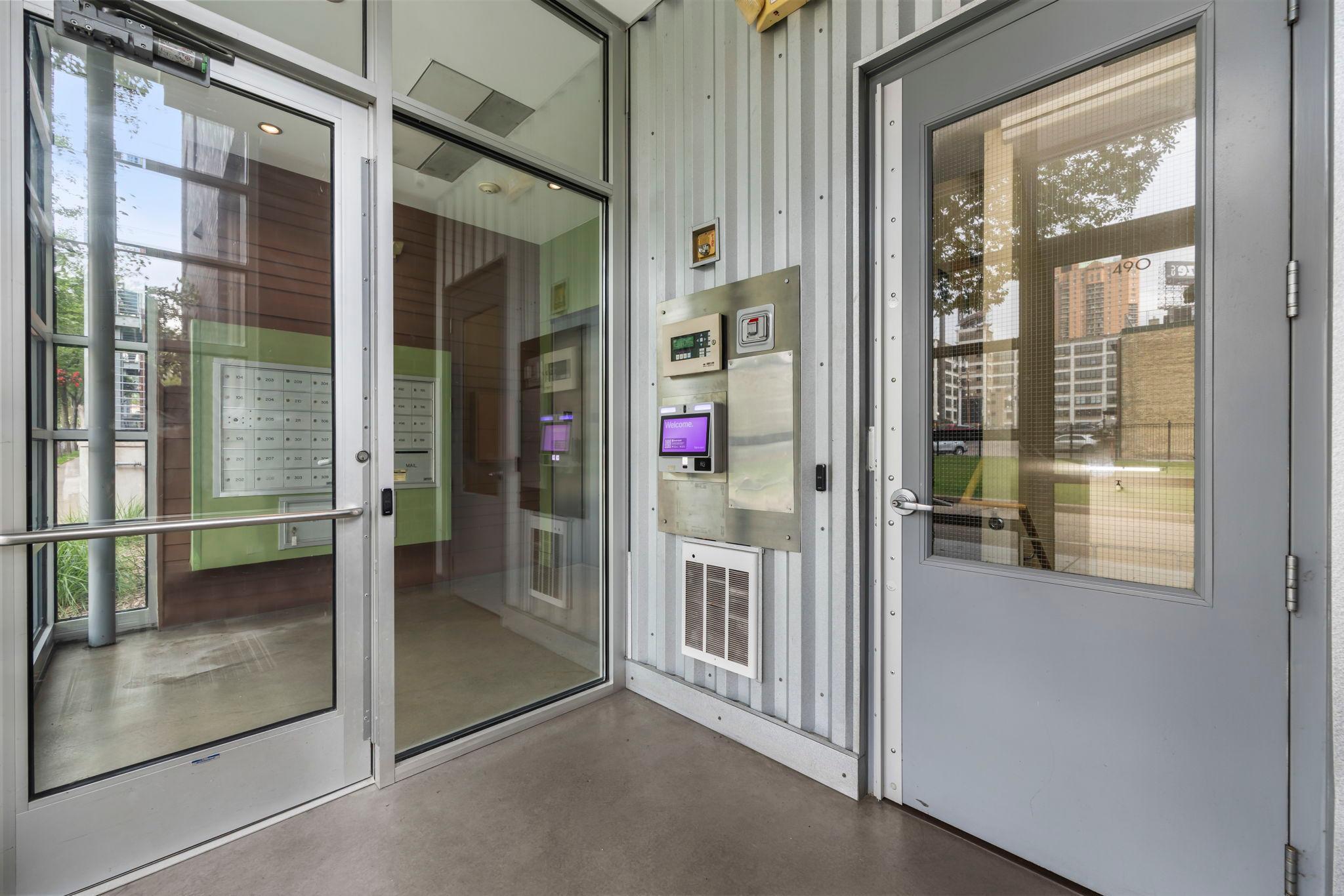 490 N Temperance Street Unit: 204