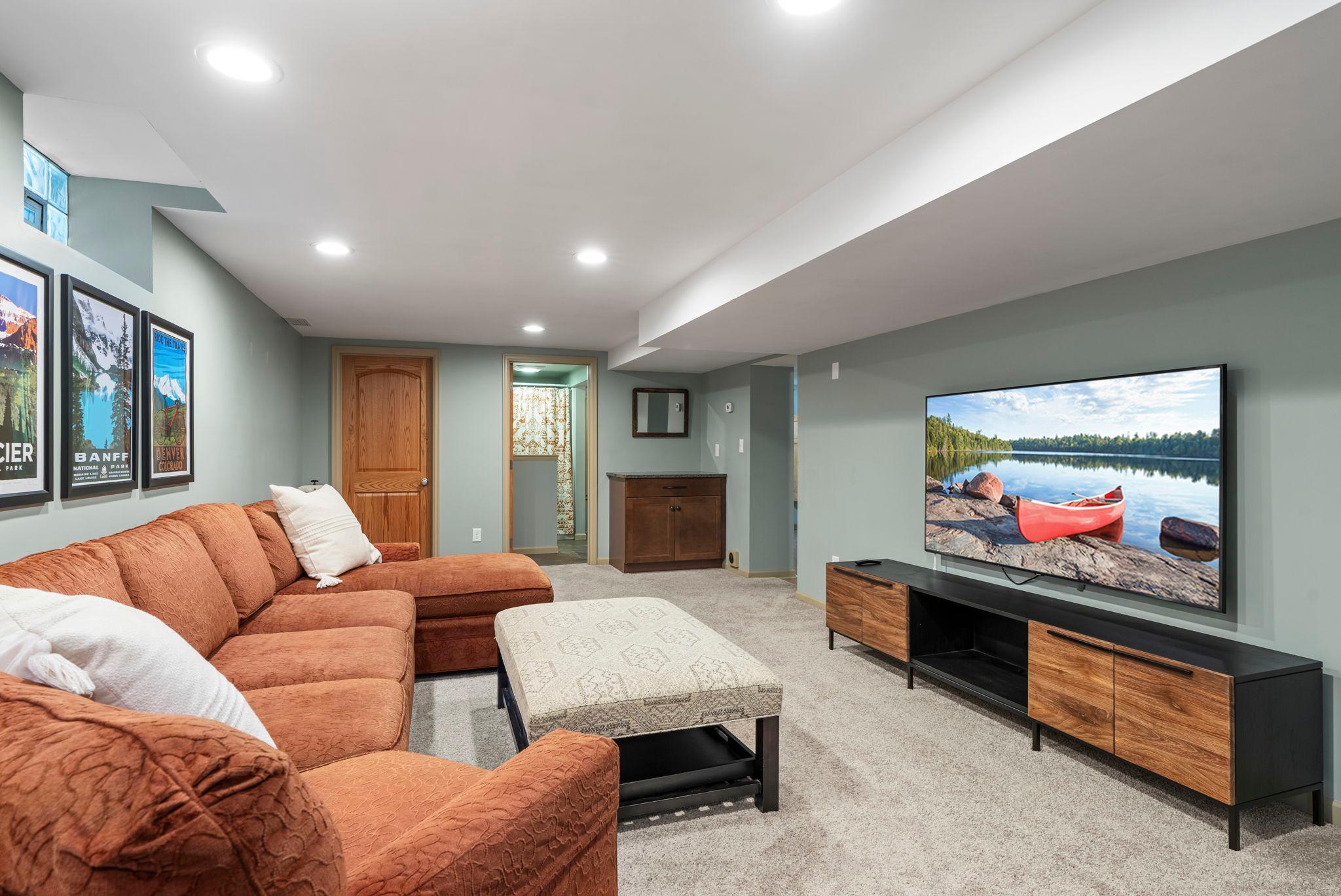 2123 Juno Avenue Unit: 1