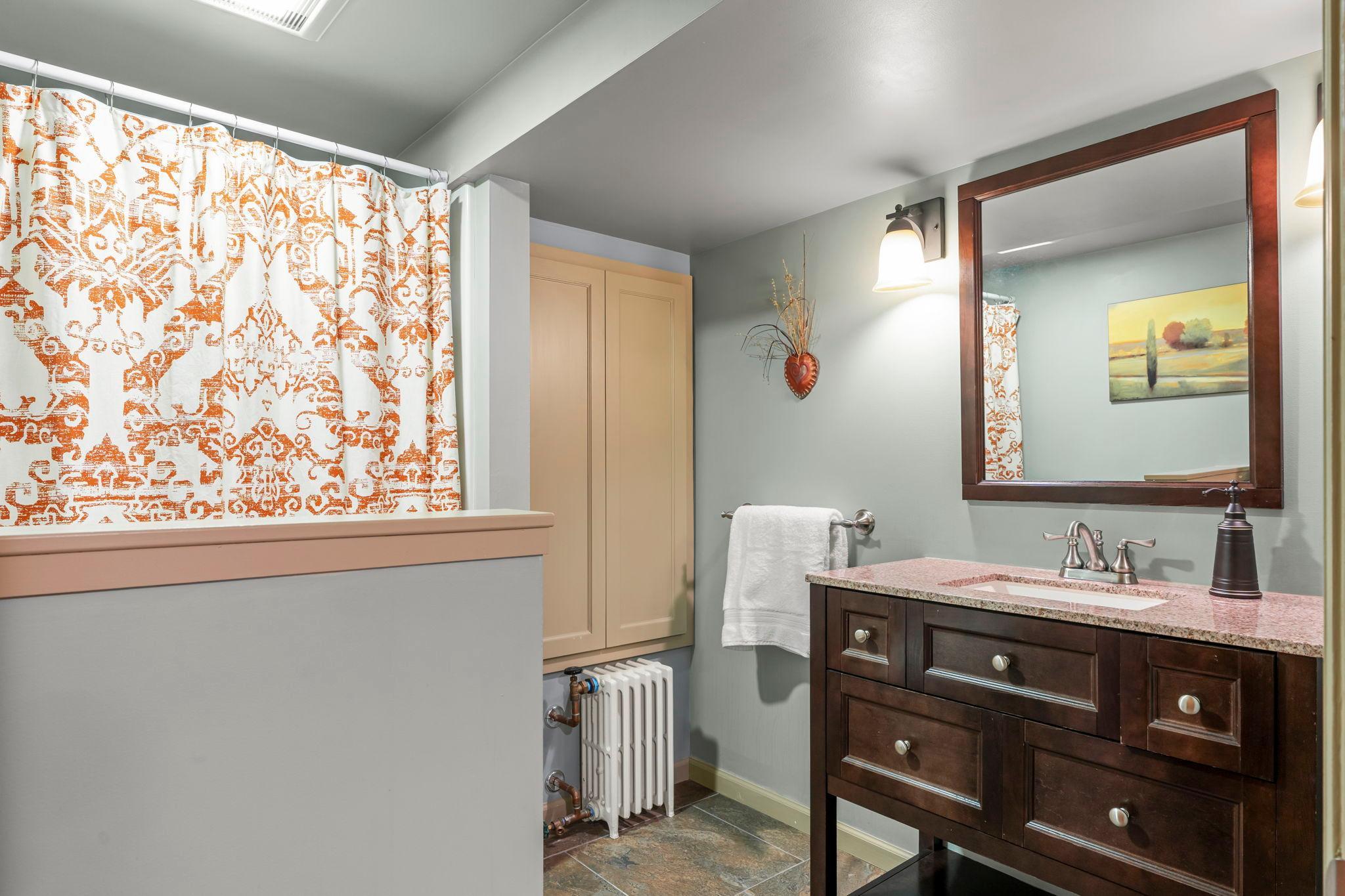 2123 Juno Avenue Unit: 1