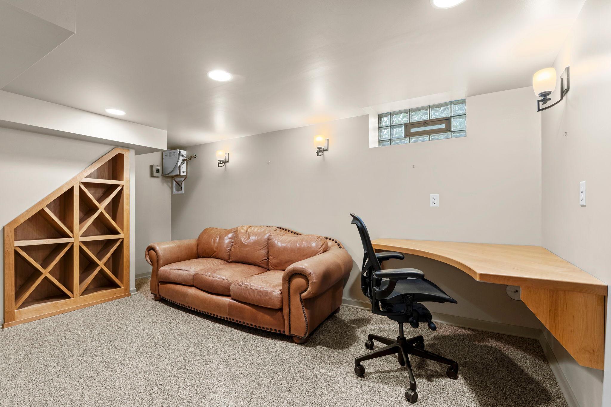 2123 Juno Avenue Unit: 1