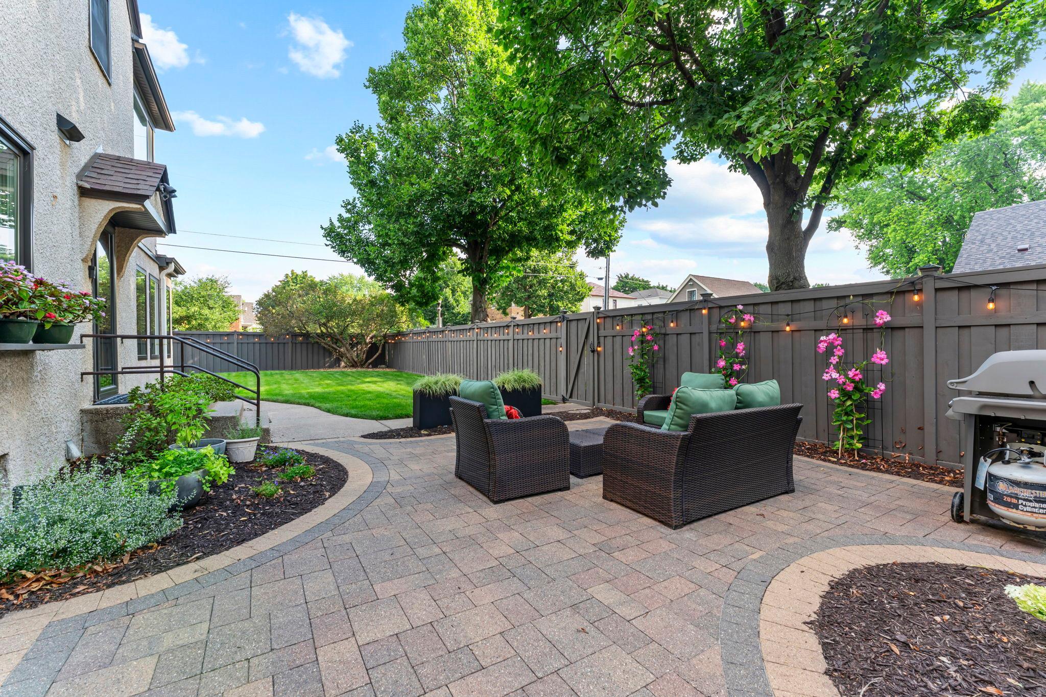 2123 Juno Avenue Unit: 1