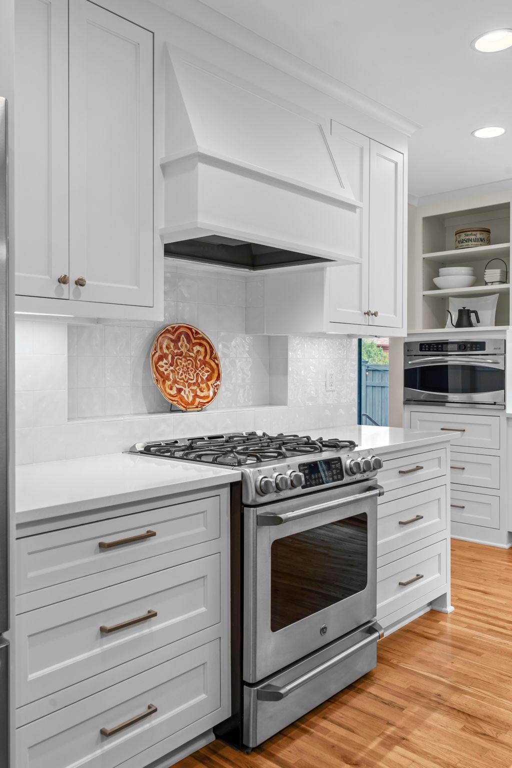 2123 Juno Avenue Unit: 1