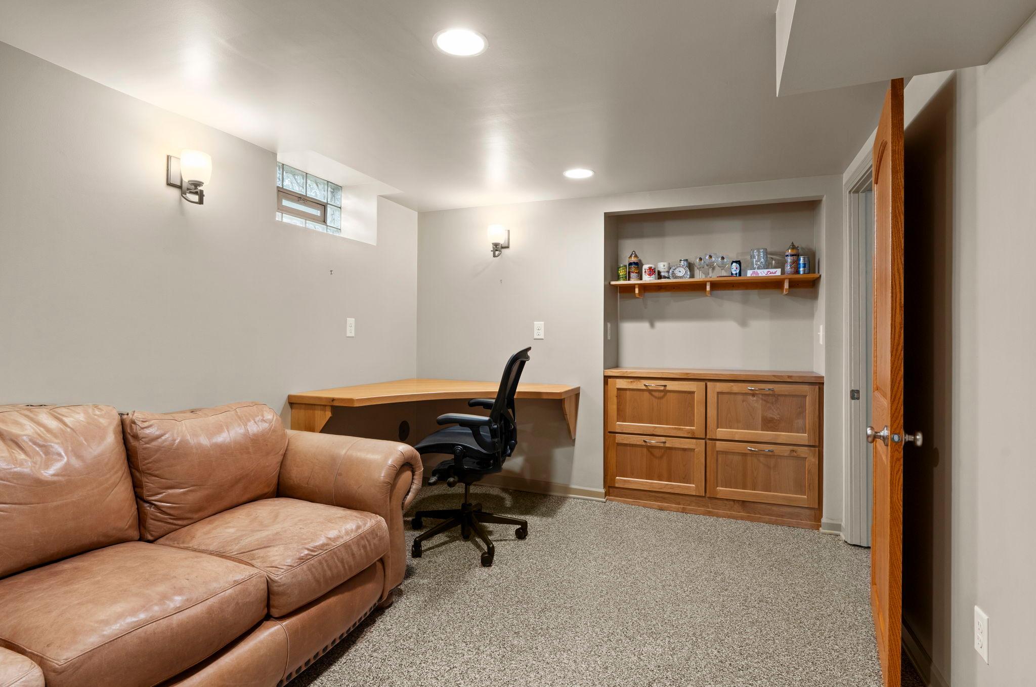 2123 Juno Avenue Unit: 1