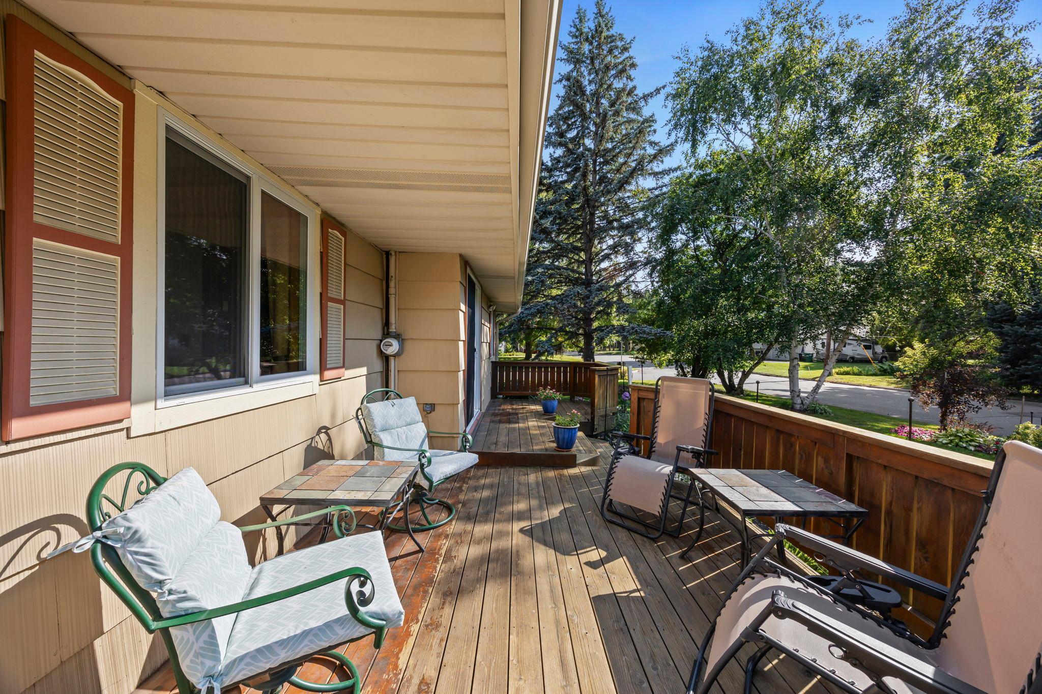 1031 Ryan Avenue W